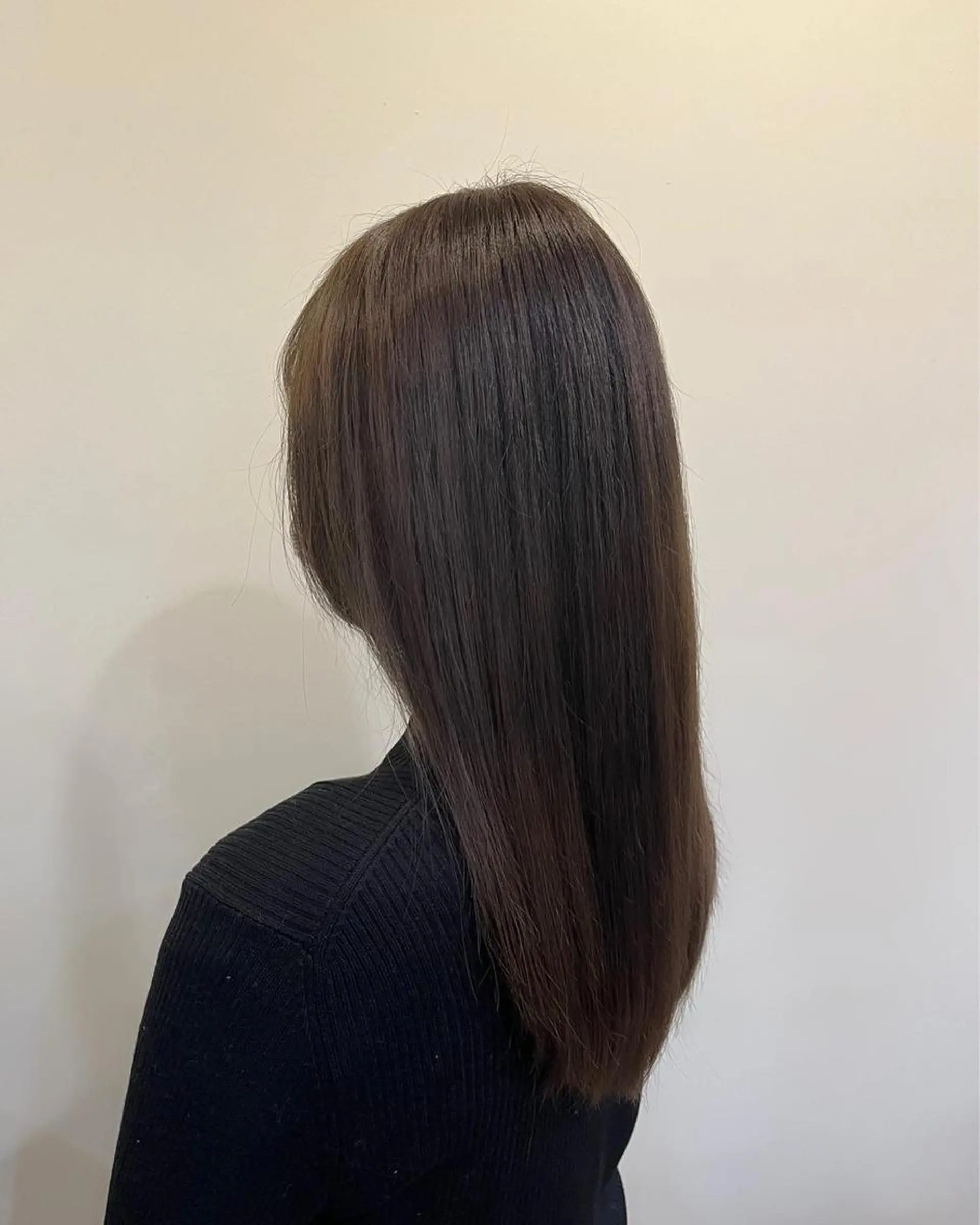 カラー ベージュカラー 透明感カラー オリーブベージュ KOKORO 中村 朱里のヘアスタイル