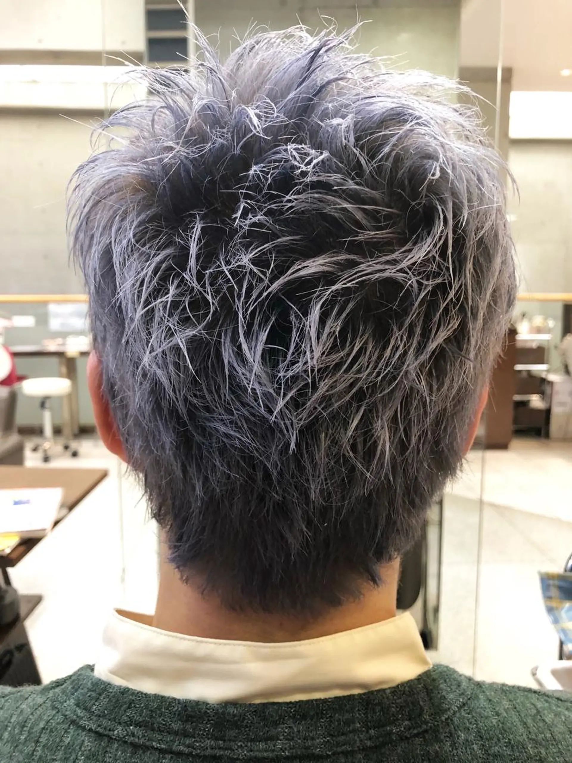 ショート カラー 大栗 佑也  髪質改善のヘアスタイル