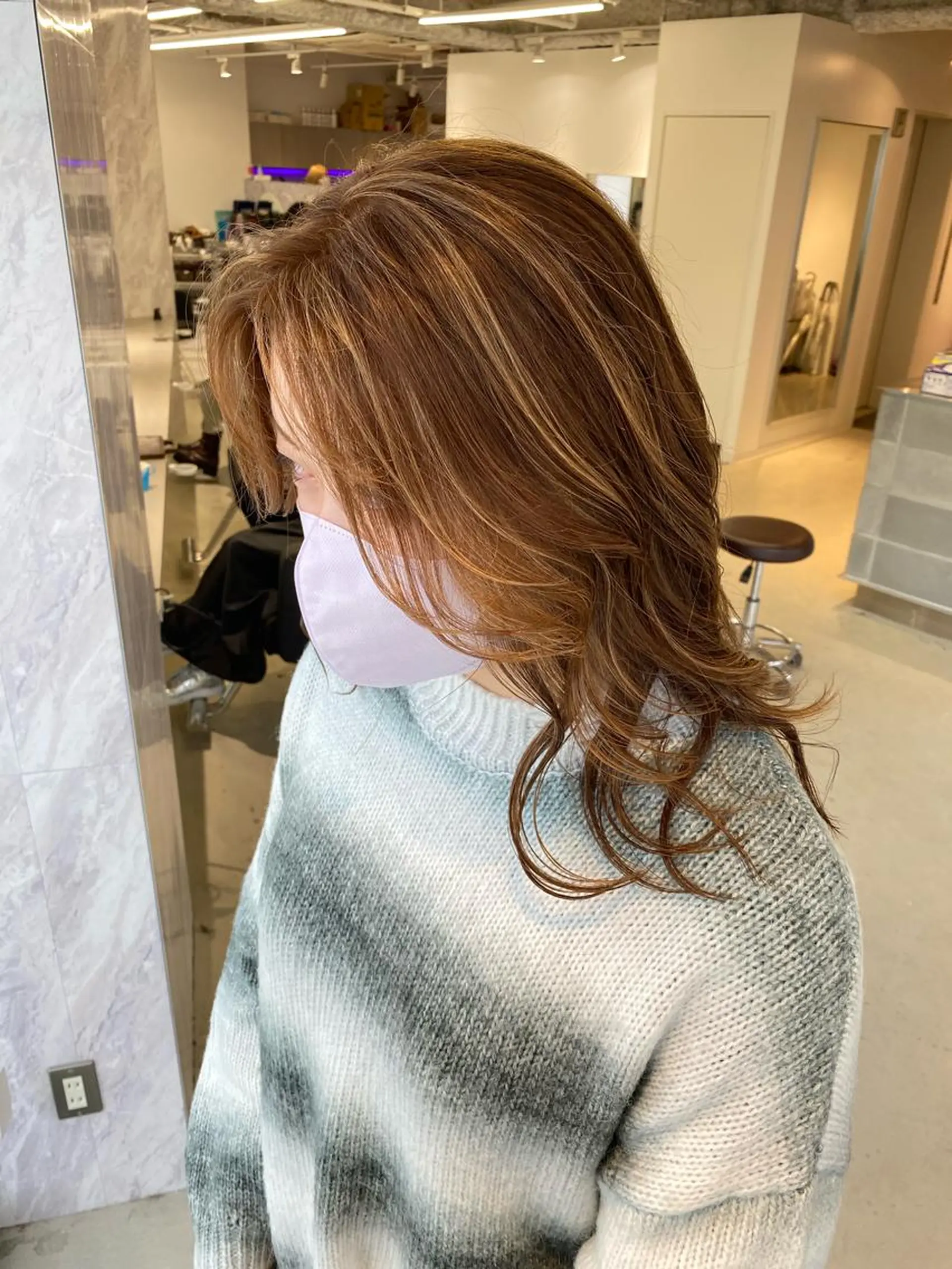 セミロング ハイライト ヘアカラー トリートメント 💎夏葵 ハイライト /デザイン特化のヘアスタイル