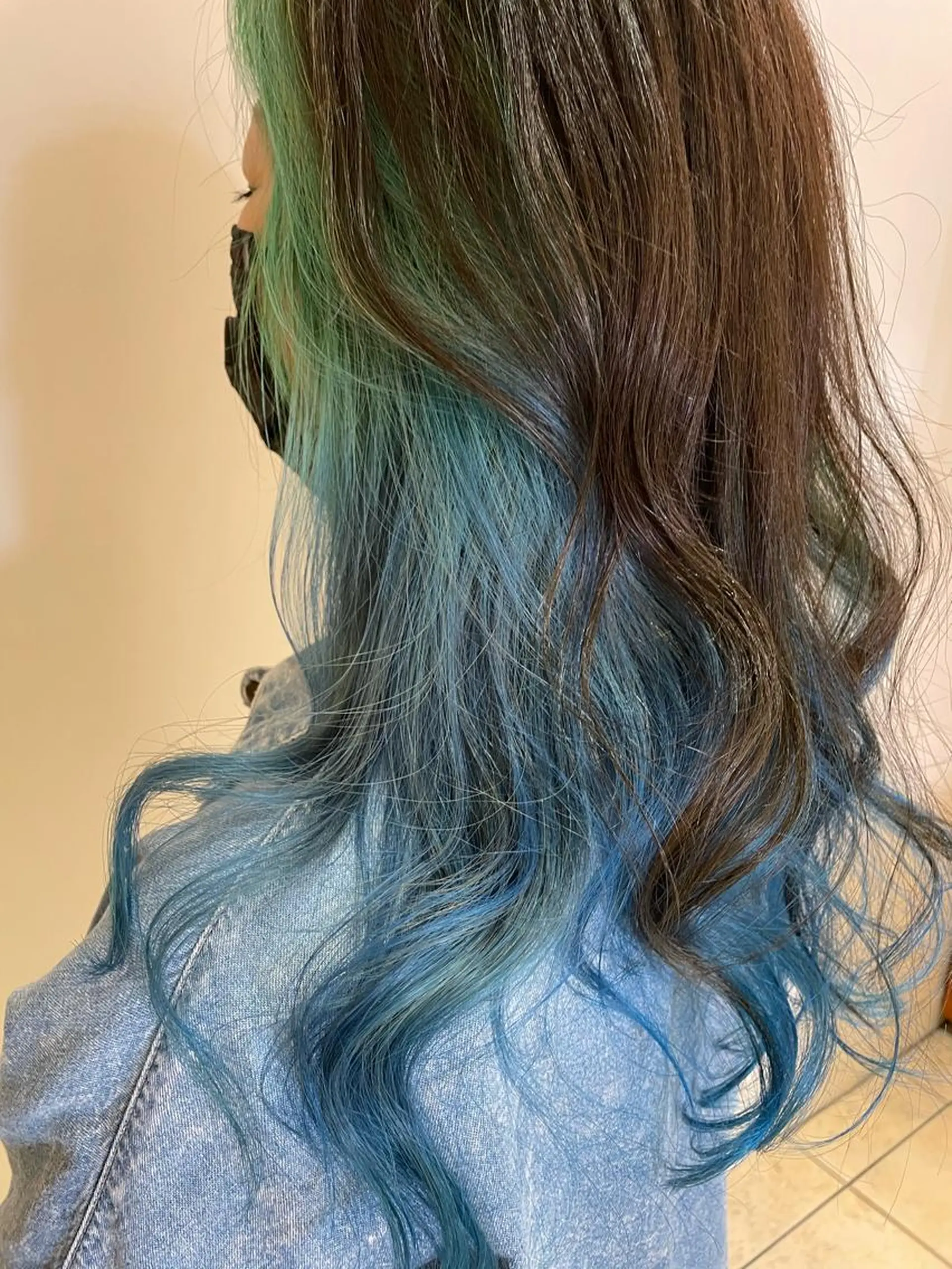 セミロング カラー NINE＋/代表 ブリーチ特化型サロンのヘアスタイル