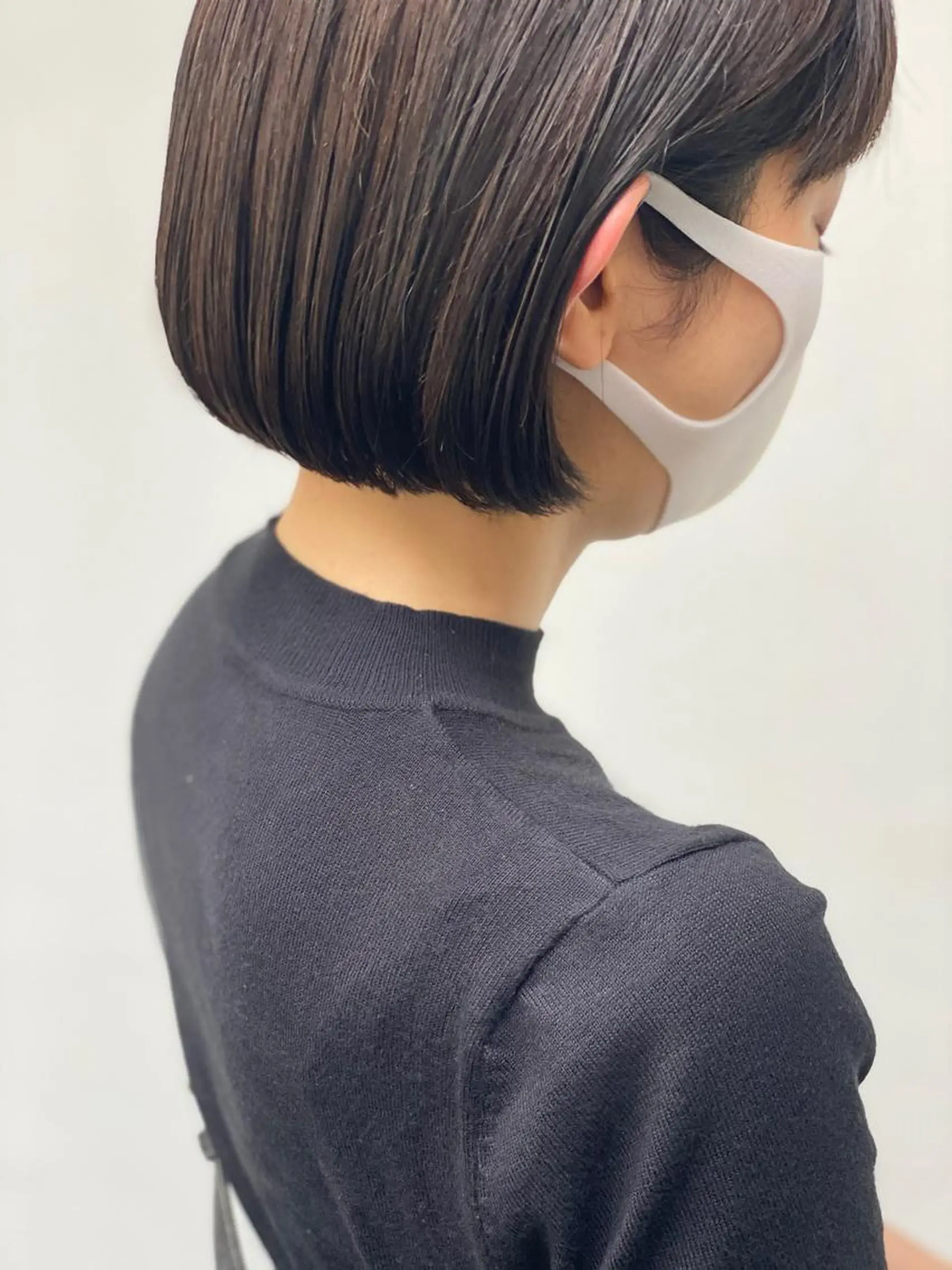 ショート tonari 梅田、中崎町のヘアスタイル