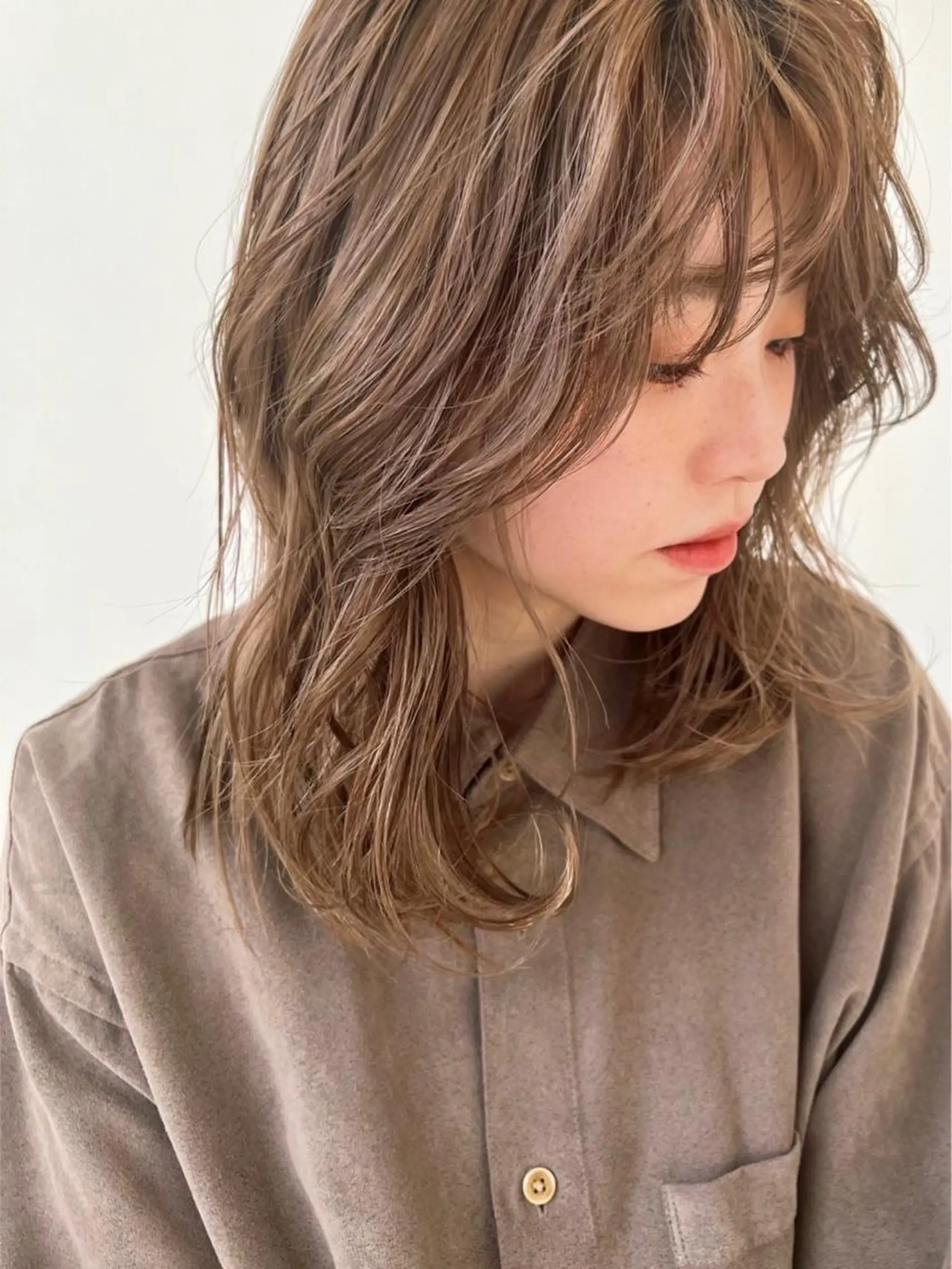 ロング カラー グレージュ ハイライトカラー ハイライト 髪質改善/縮毛矯正/ 透明感カラーYUMAのヘアスタイル