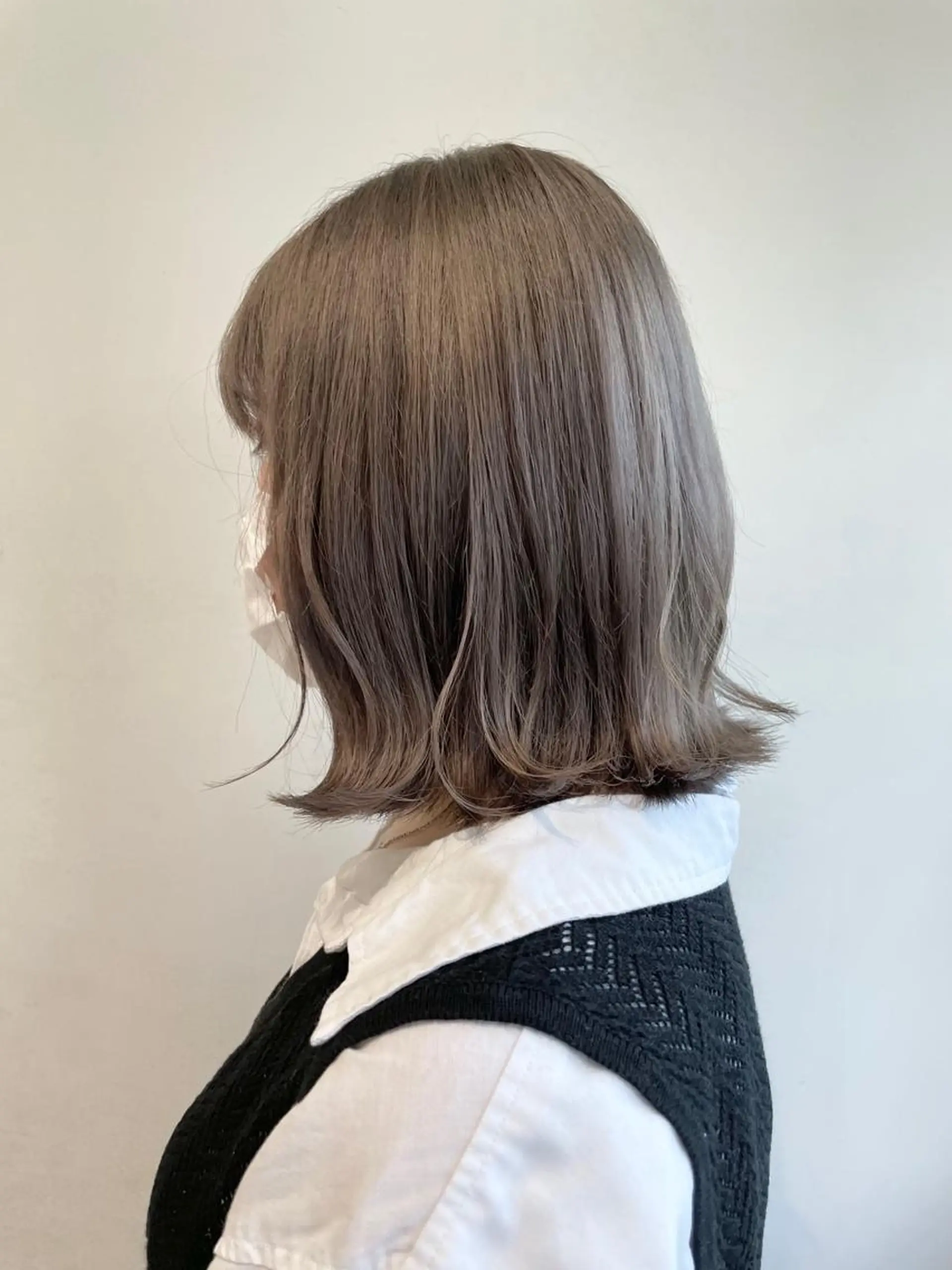 ショート カラー 岩戸 新のヘアスタイル