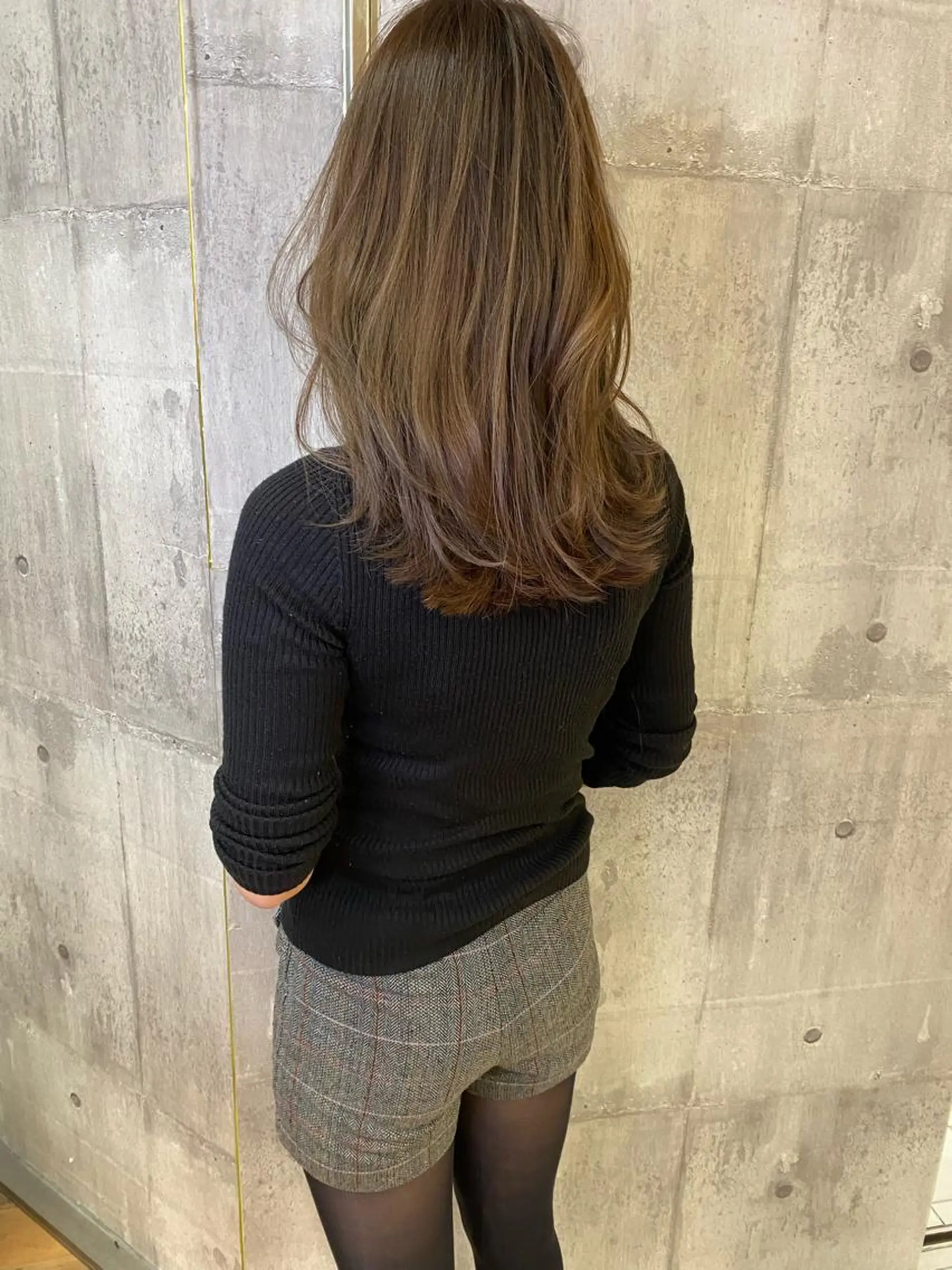 ミディアム カラー ハイライトカラー ハイライト カット ヘアカラー トリートメント 髪質改善ｶﾗｰ ｹｱﾌﾞﾘｰﾁ/ﾀﾑのヘアスタイル