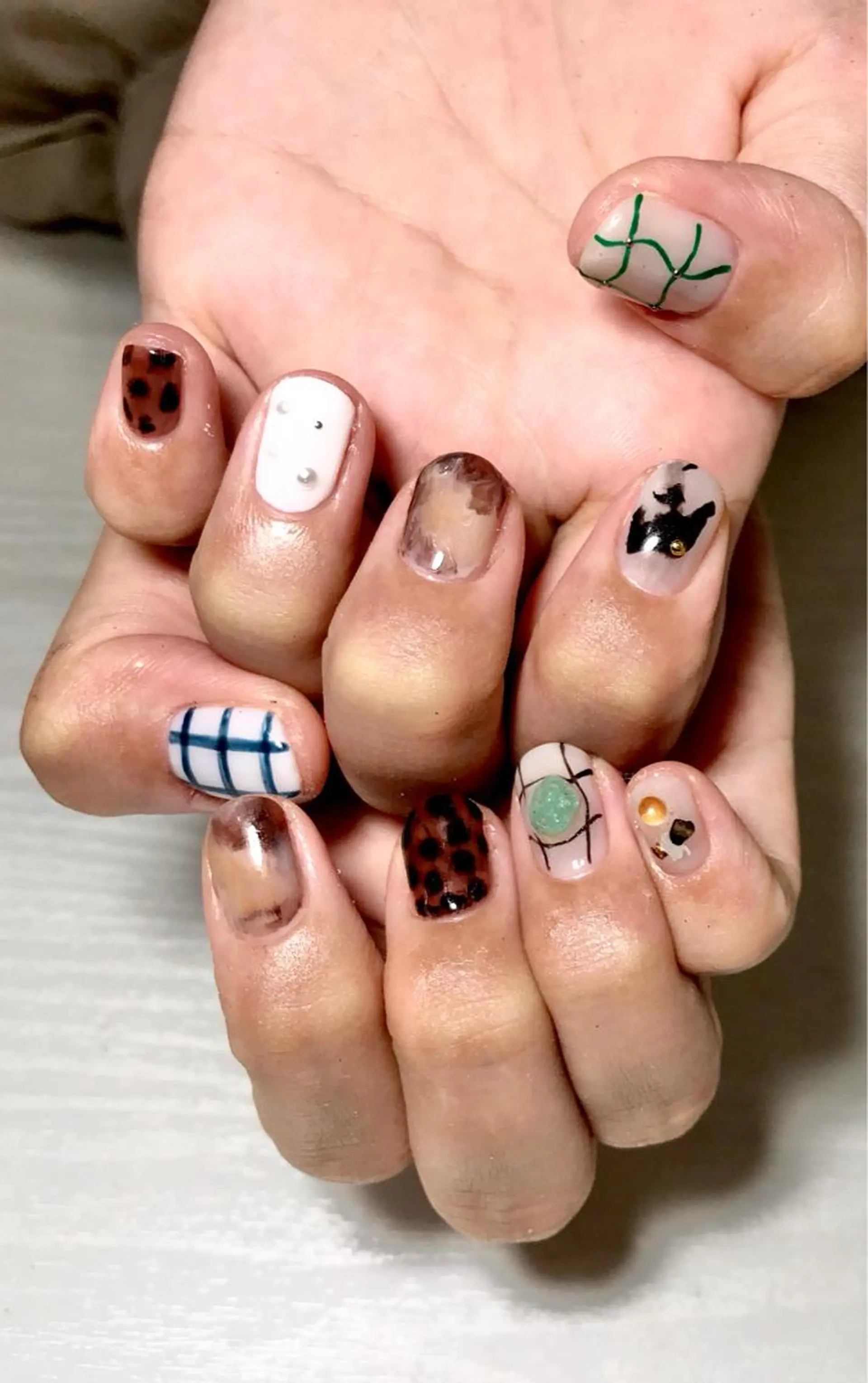 ネイル ハンドネイル Liennail 持込デザインやり放題のネイルデザイン