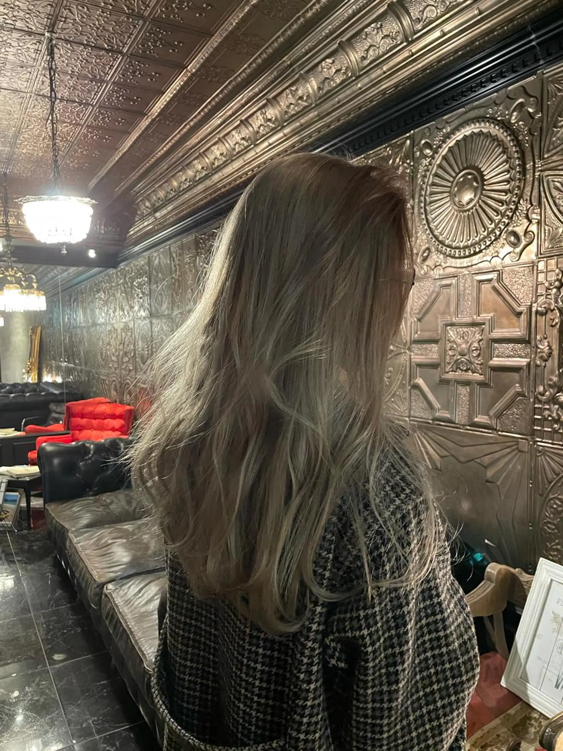 ロング カラー ヘアカラー トリートメント 🦋透明感カラー /ケアブリーチ🦋のヘアスタイル