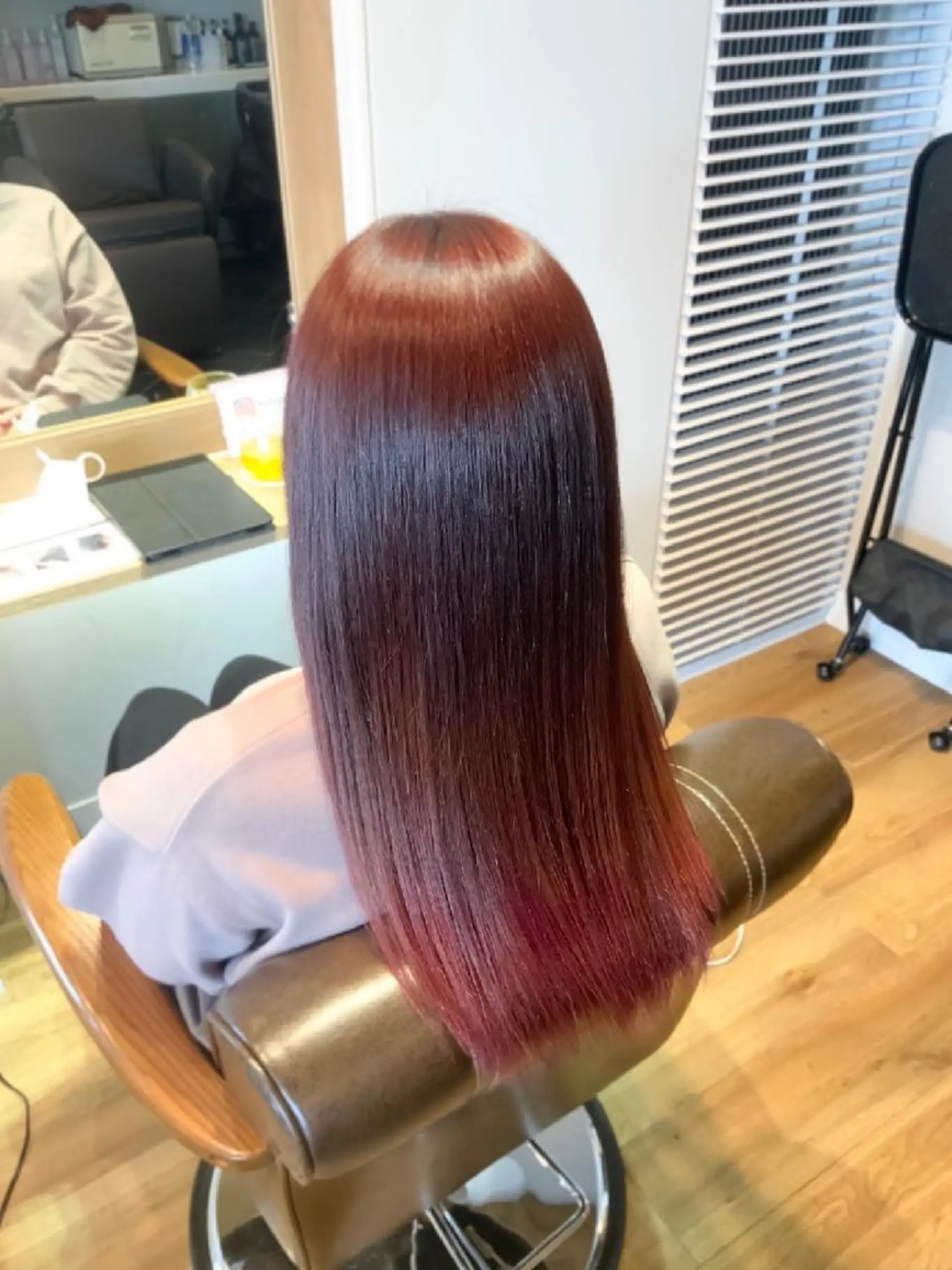 カラー ブリーチ カット ヘアカラー トリートメント 堀 望美のヘアスタイル