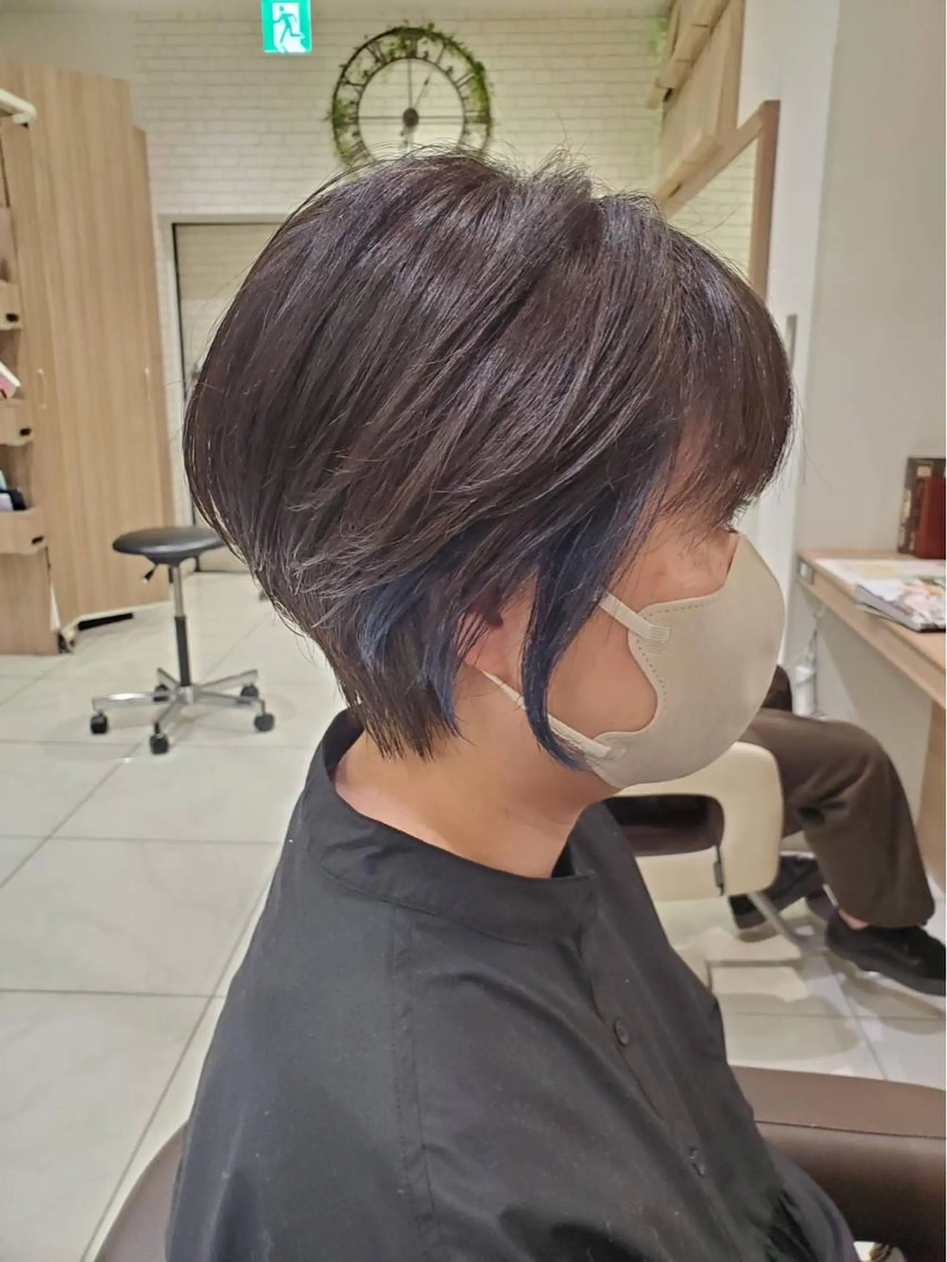 ショート カラー ブルーカラー インナーカラー 前田 真孝のヘアスタイル