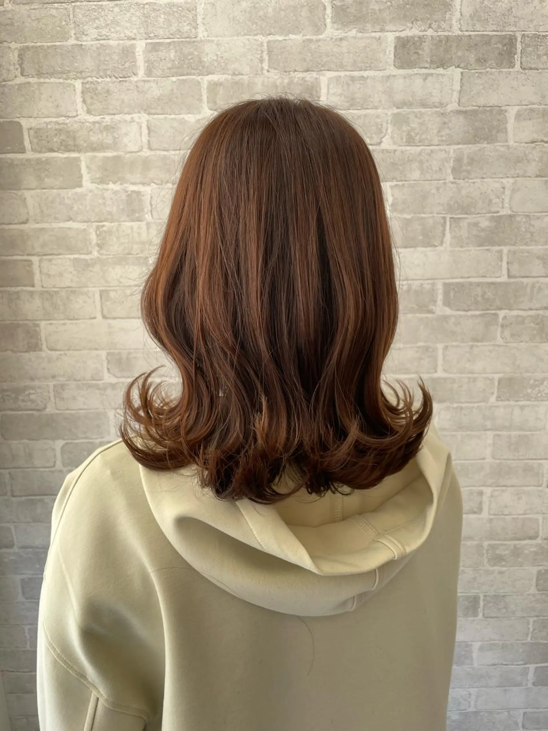 セミロング カラー Well's TAIGAのヘアスタイル