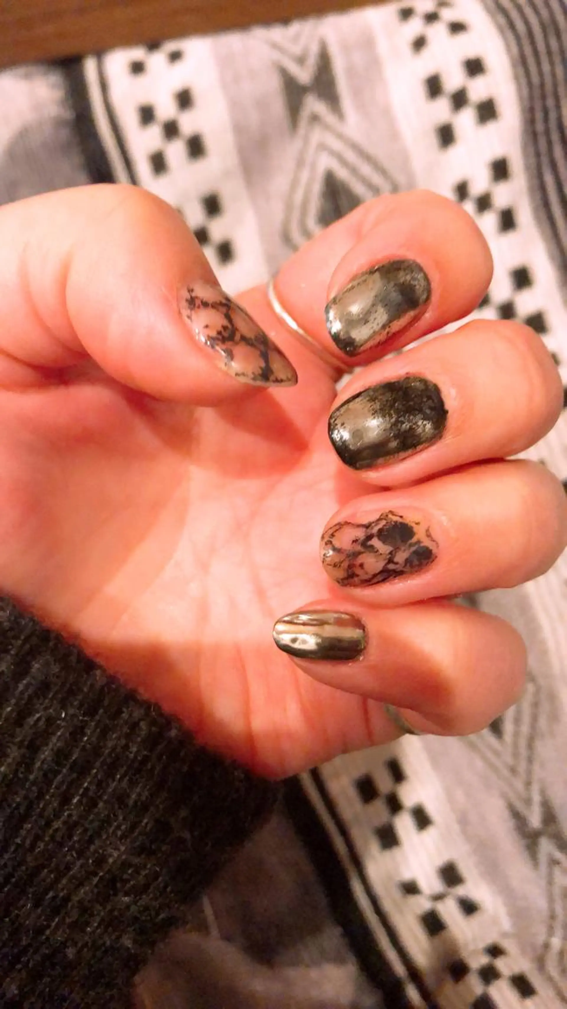 ネイル ハンドネイル フットネイル CRAZY NAILのネイルデザイン