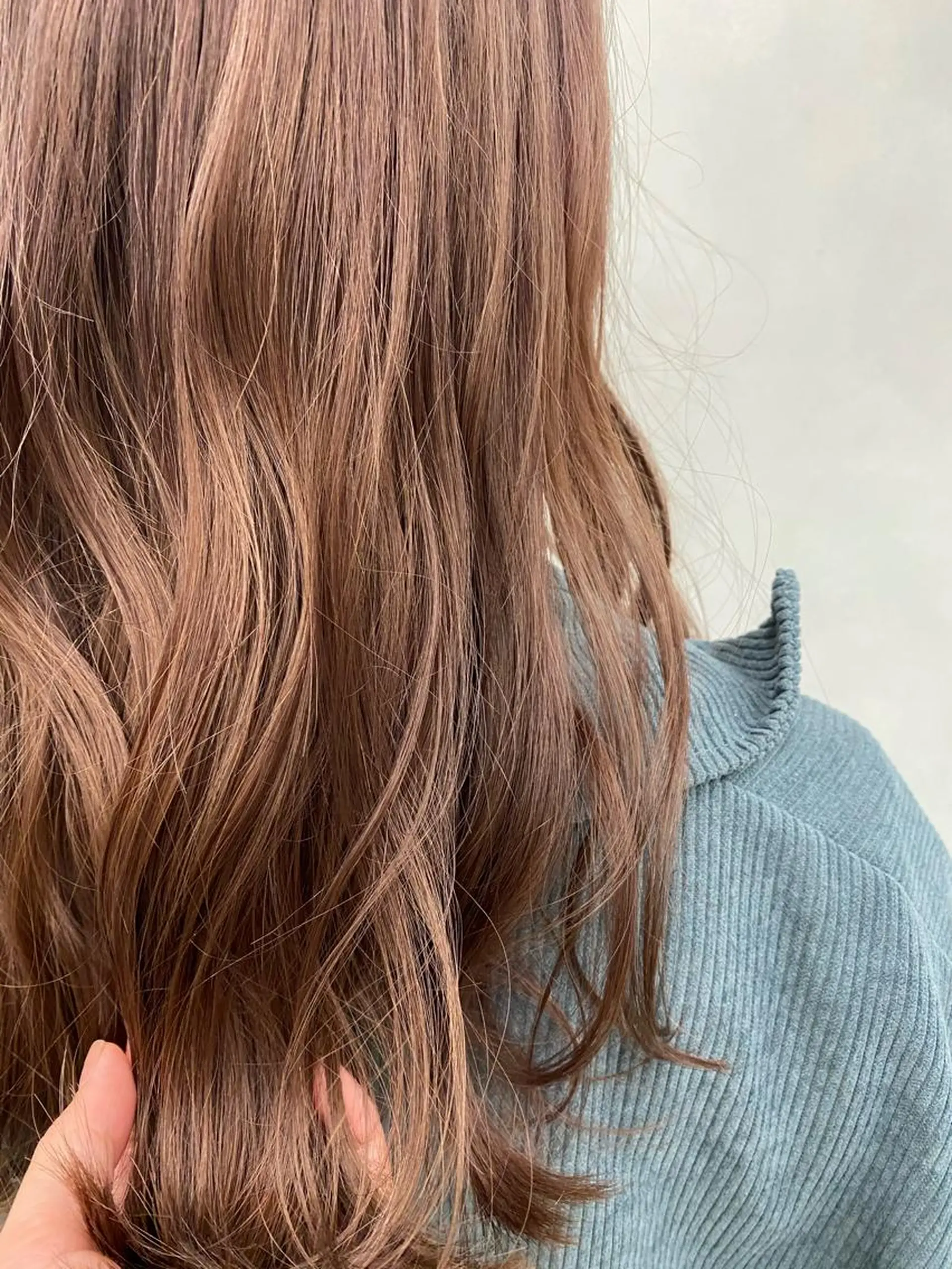 ロング カラー ベージュカラー ココアベージュ ヘアカラー ピンク/ベージュ /似合わせ/田島百華のヘアスタイル