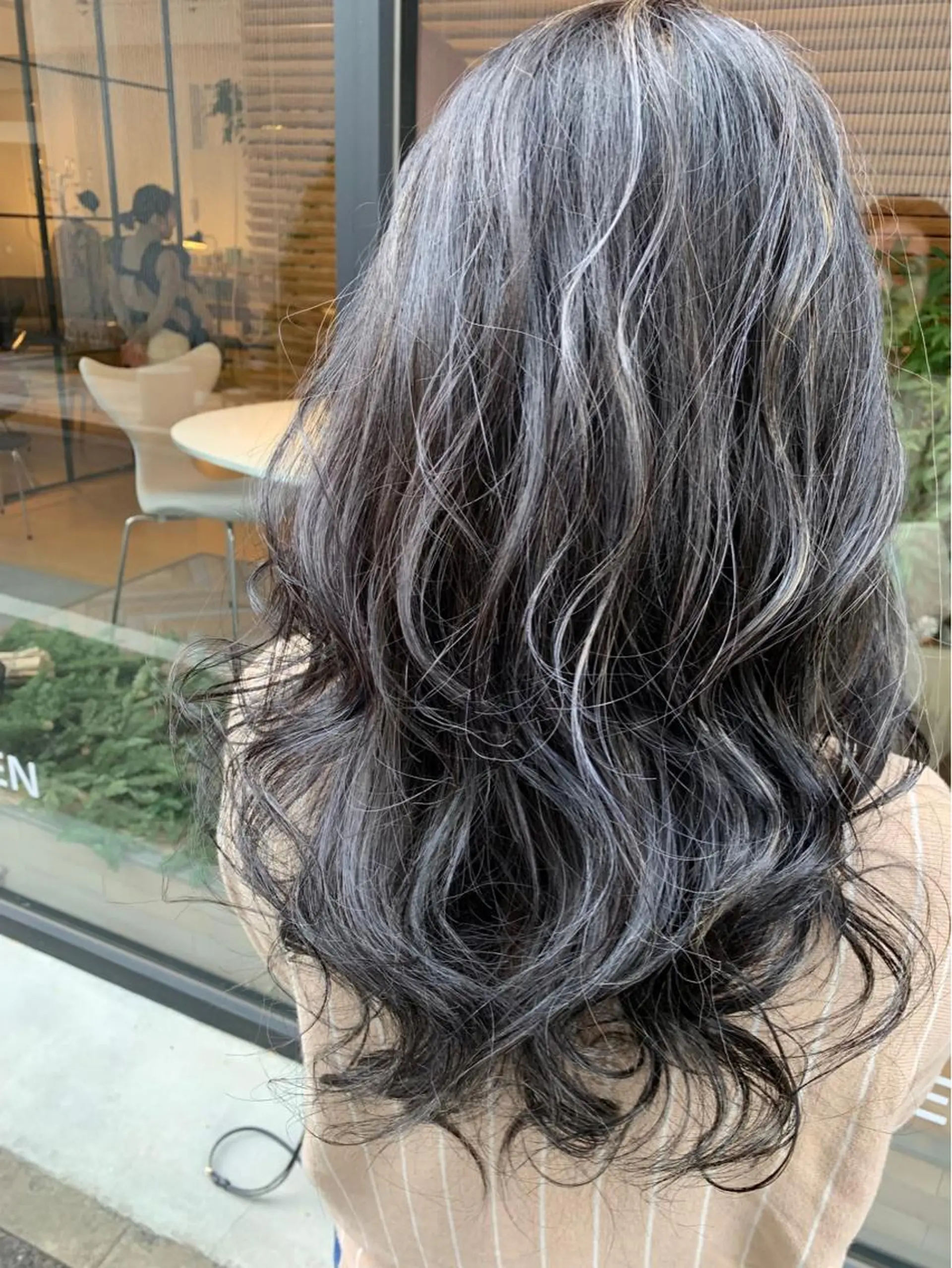 ロング カラー ヘアアレンジ Moana by HEADLIGHT所属・tomoka/ デザインカラー🌺のヘアスタイル