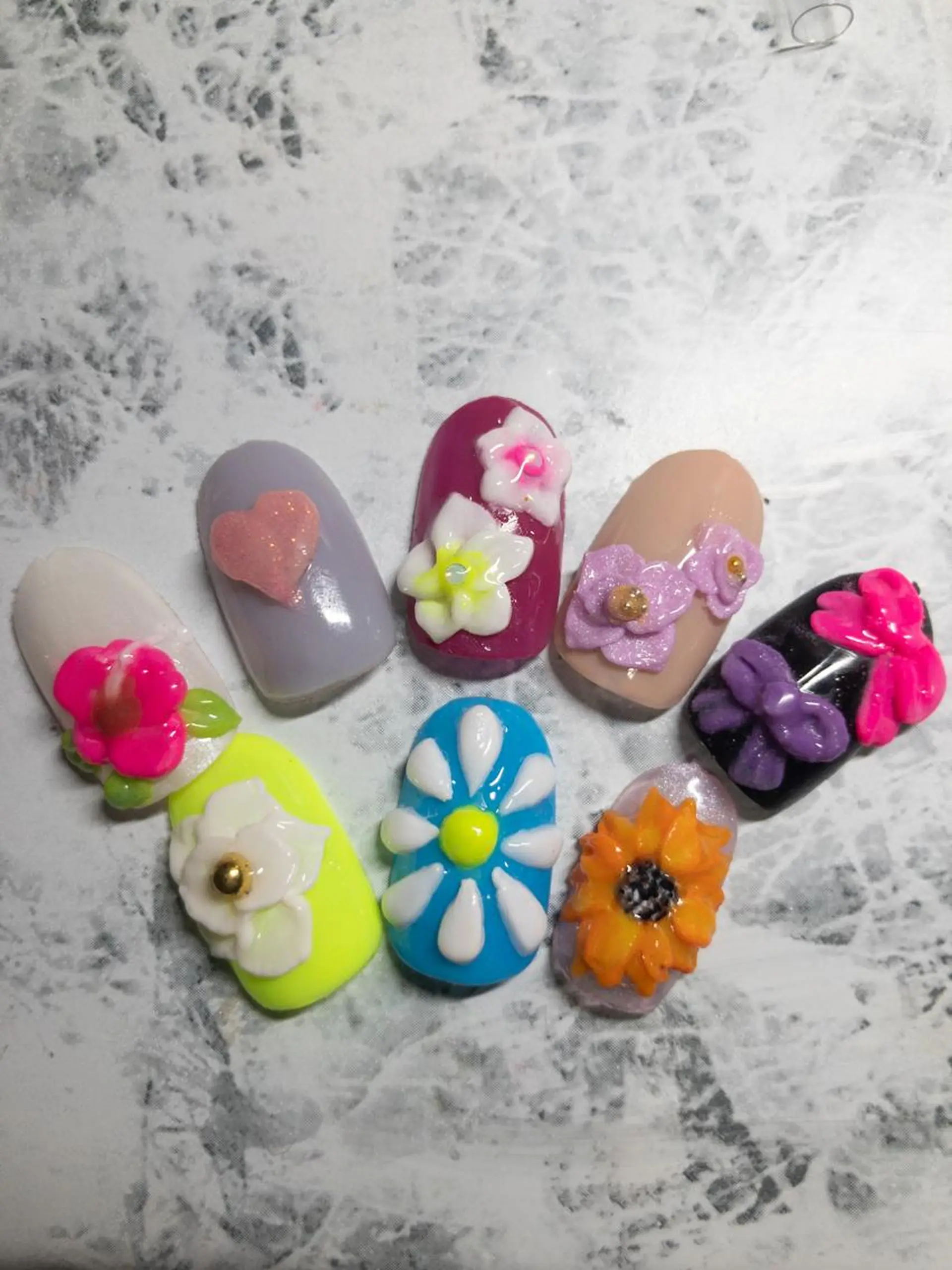 ネイル アートネイル ジェルネイル グラデーション ワンカラーネイル ネイルケアサロン Campanulaのネイルデザイン