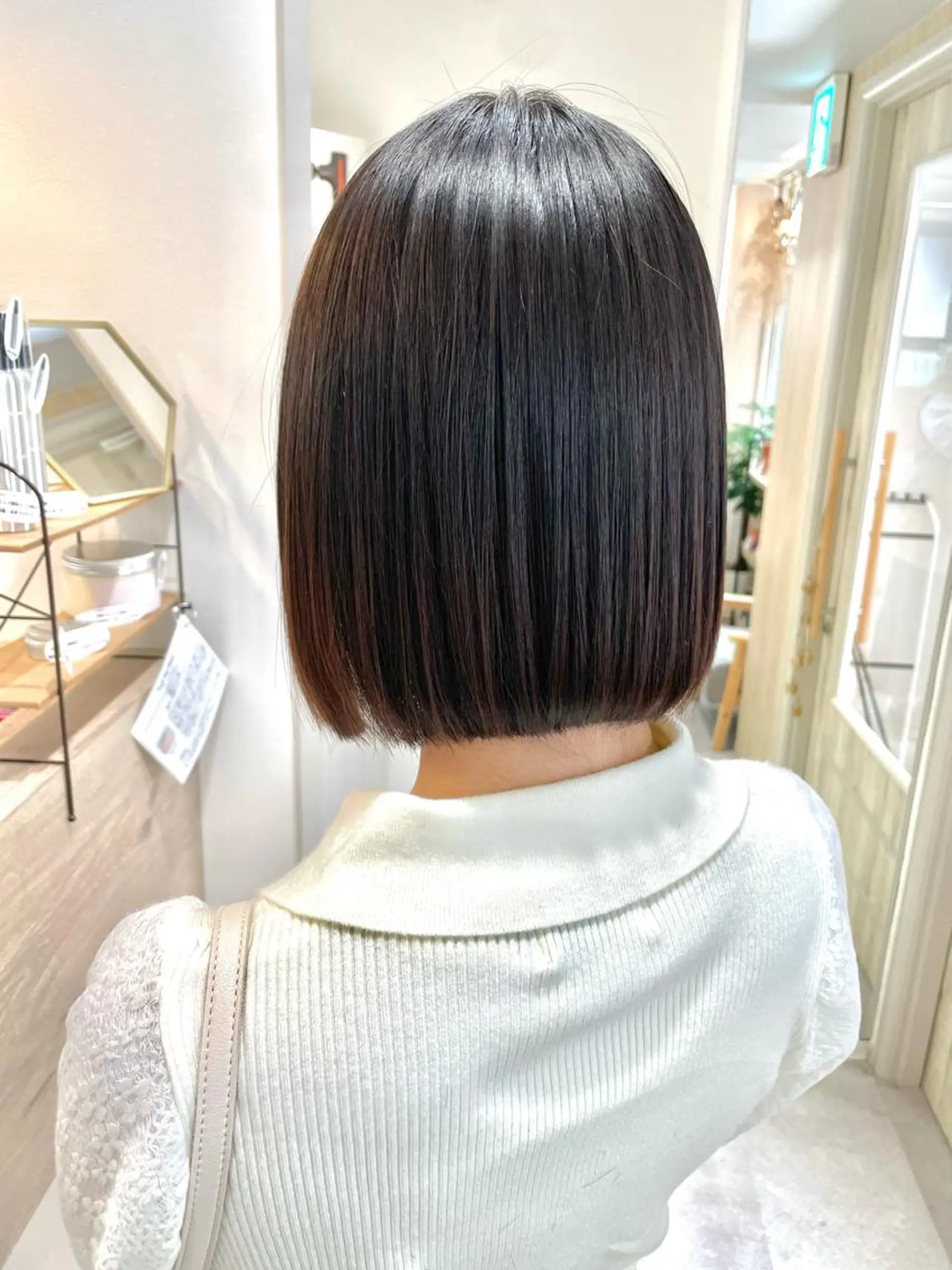ショート カラー カット ヘアカラー トリートメント 西 めぐみのヘアスタイル