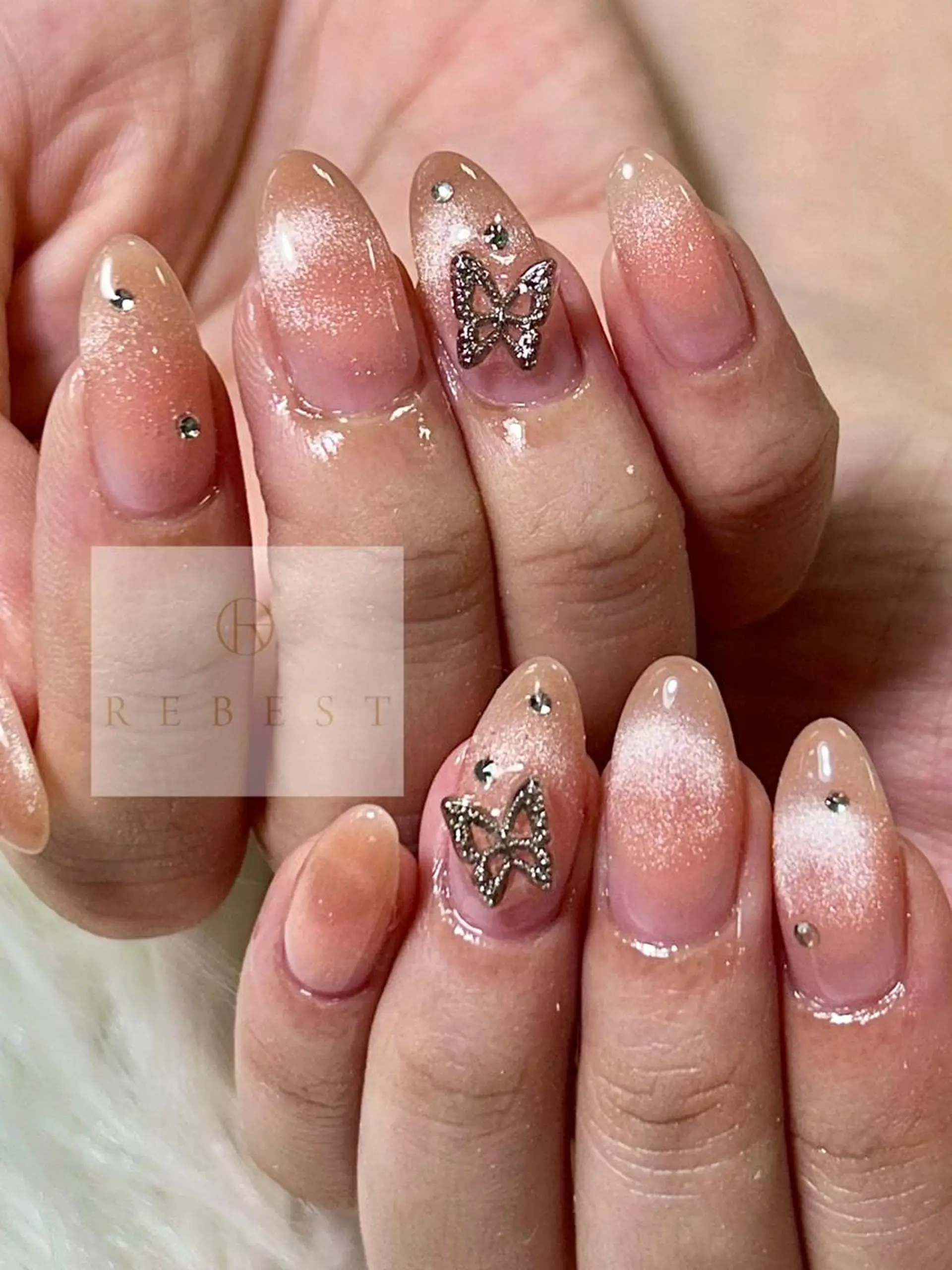 ネイル REBEST 天王寺のネイルデザイン