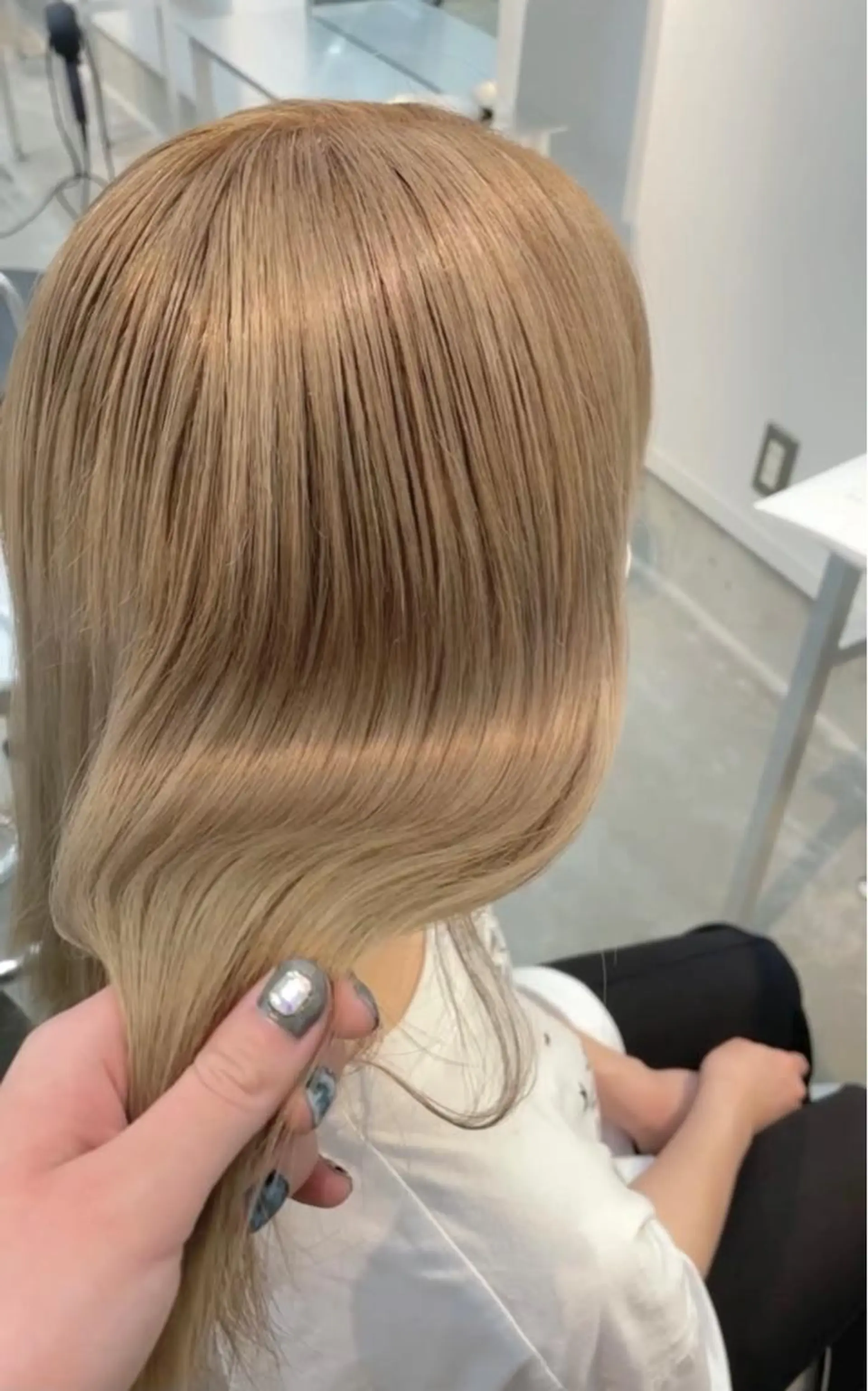 カラー ハイトーンカラー/ miyuuのヘアスタイル