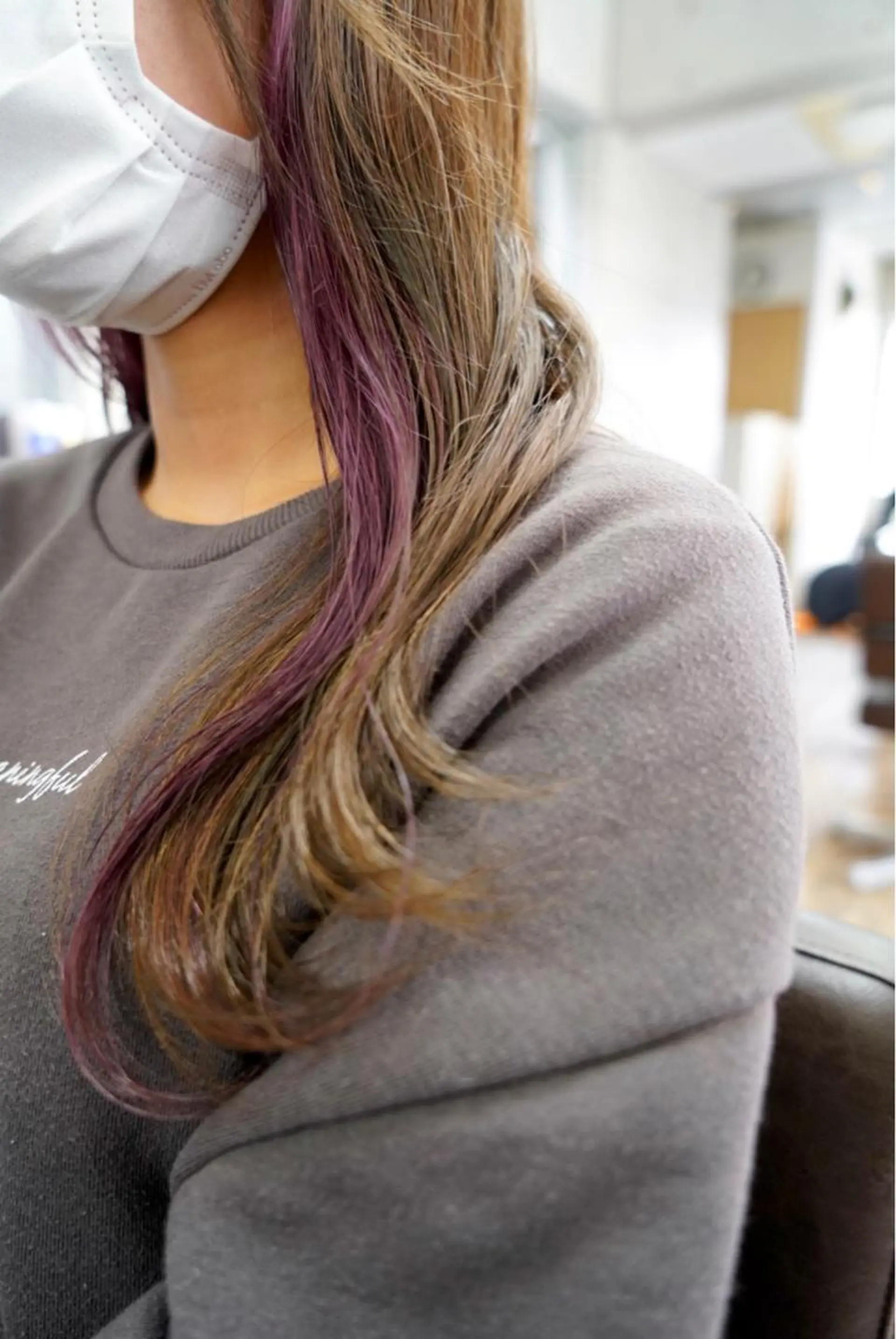 ロング カラー 西岡 優太のヘアスタイル