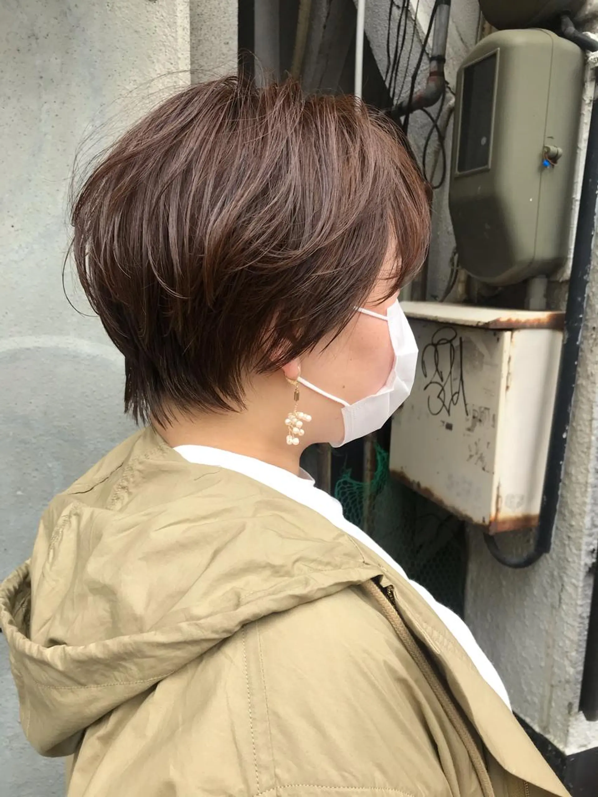 ショート ハイライト カット ヘアカラー トリートメント さの あやねのヘアスタイル