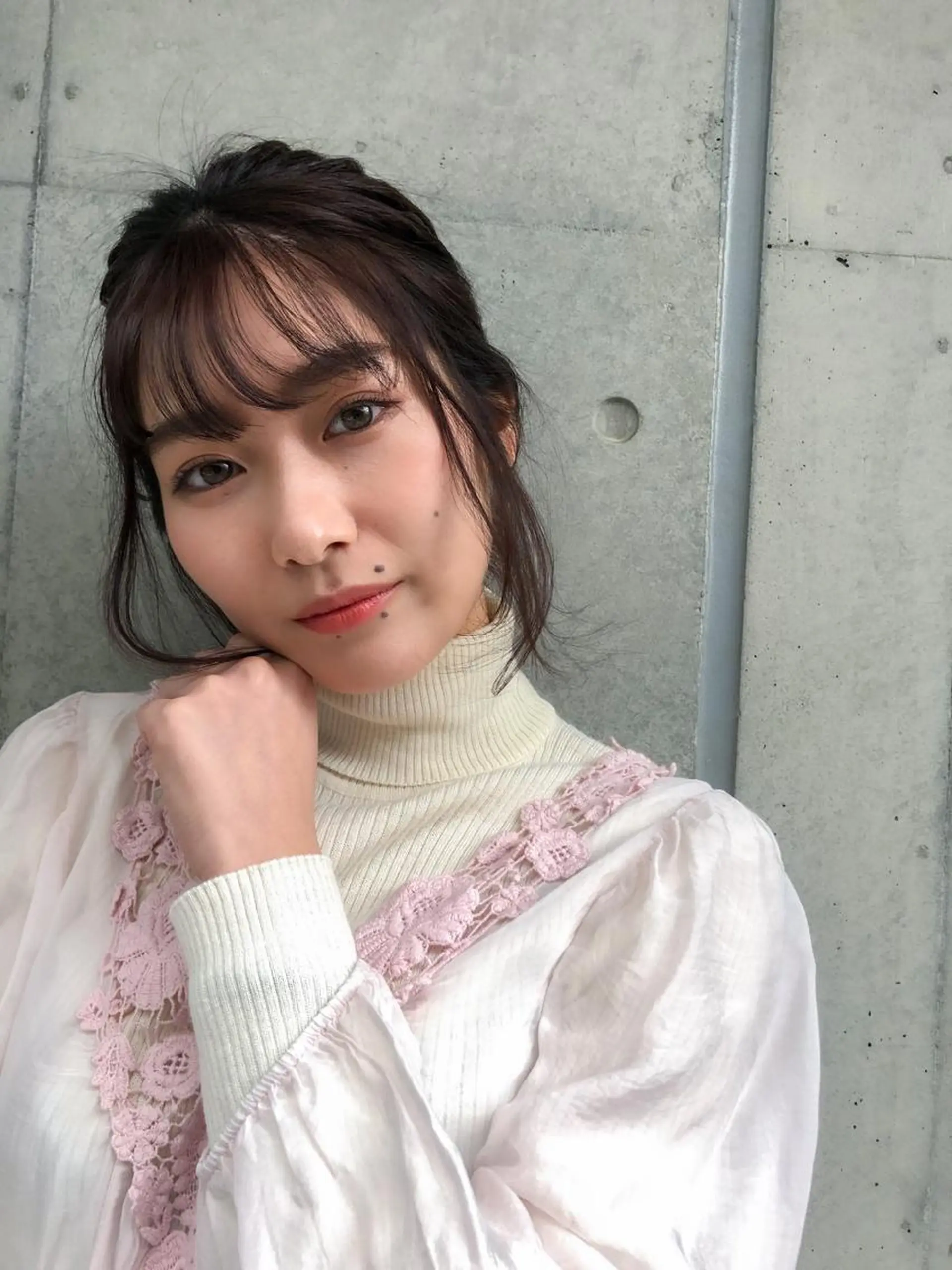 ミディアム カラー ヘアアレンジ rii-🩰 トレンド韓国ヘアのヘアスタイル