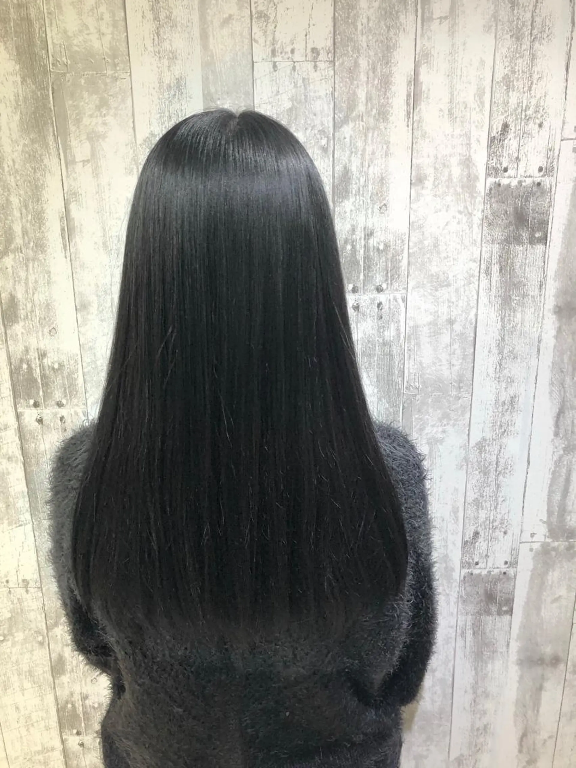 ロング カラー 黒髪 ブルーカラー ブルーブラック Cuore 清尾 浩昭のヘアスタイル