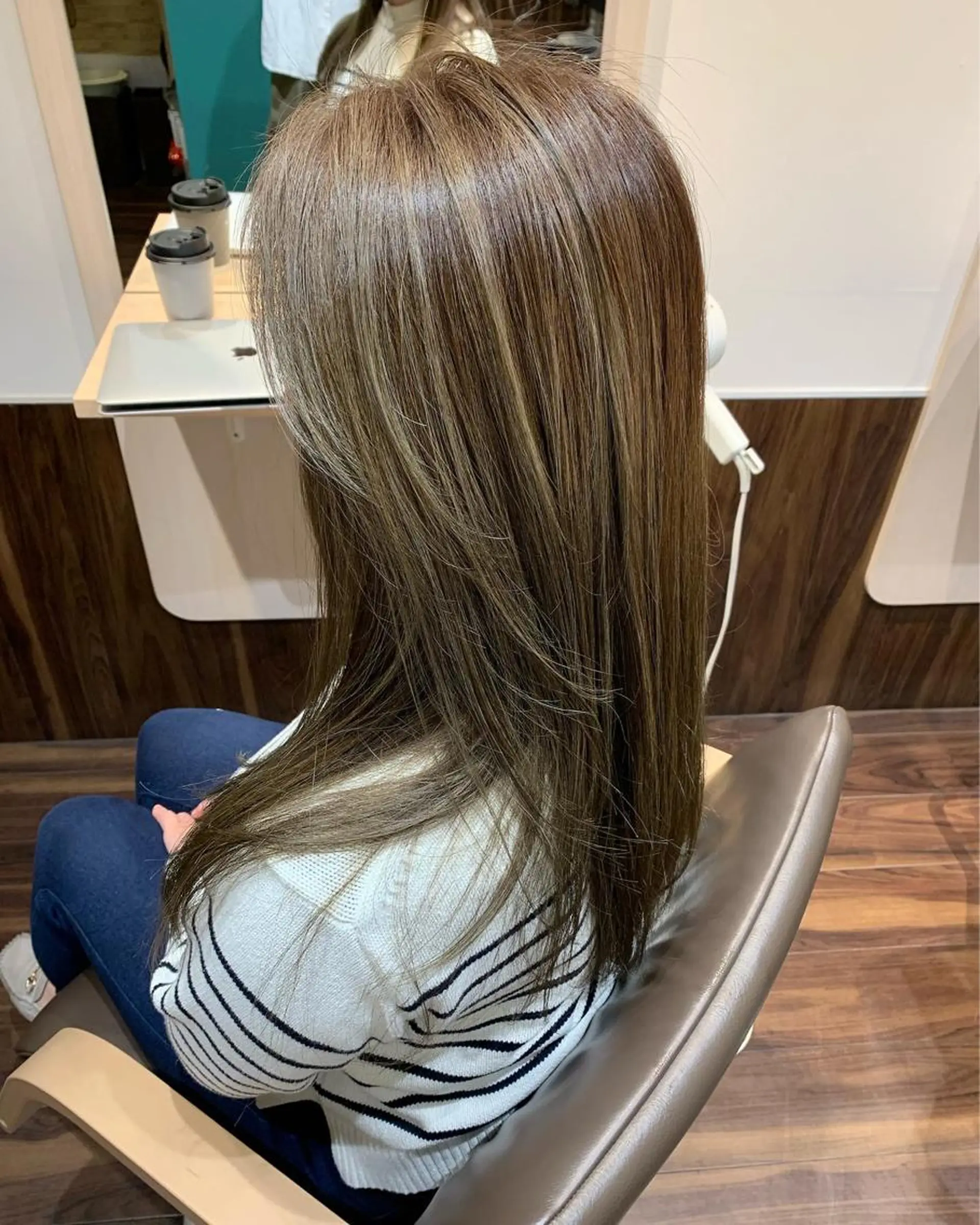 セミロング カット ヘアカラー トリートメント green feel 長原所属・西山 大樹のヘアスタイル