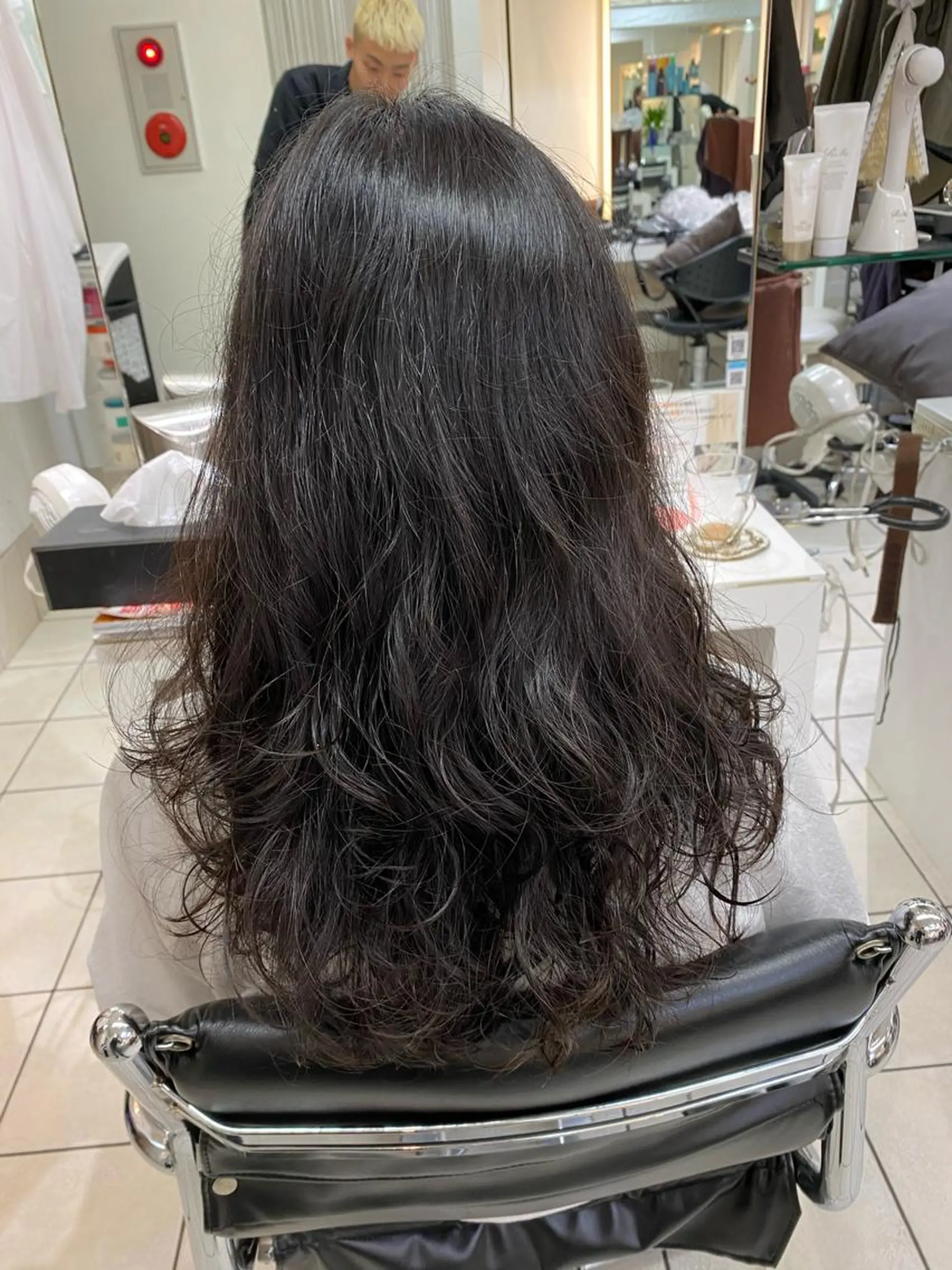 パーマ メンズ特化 刈り上げない/金井のヘアスタイル