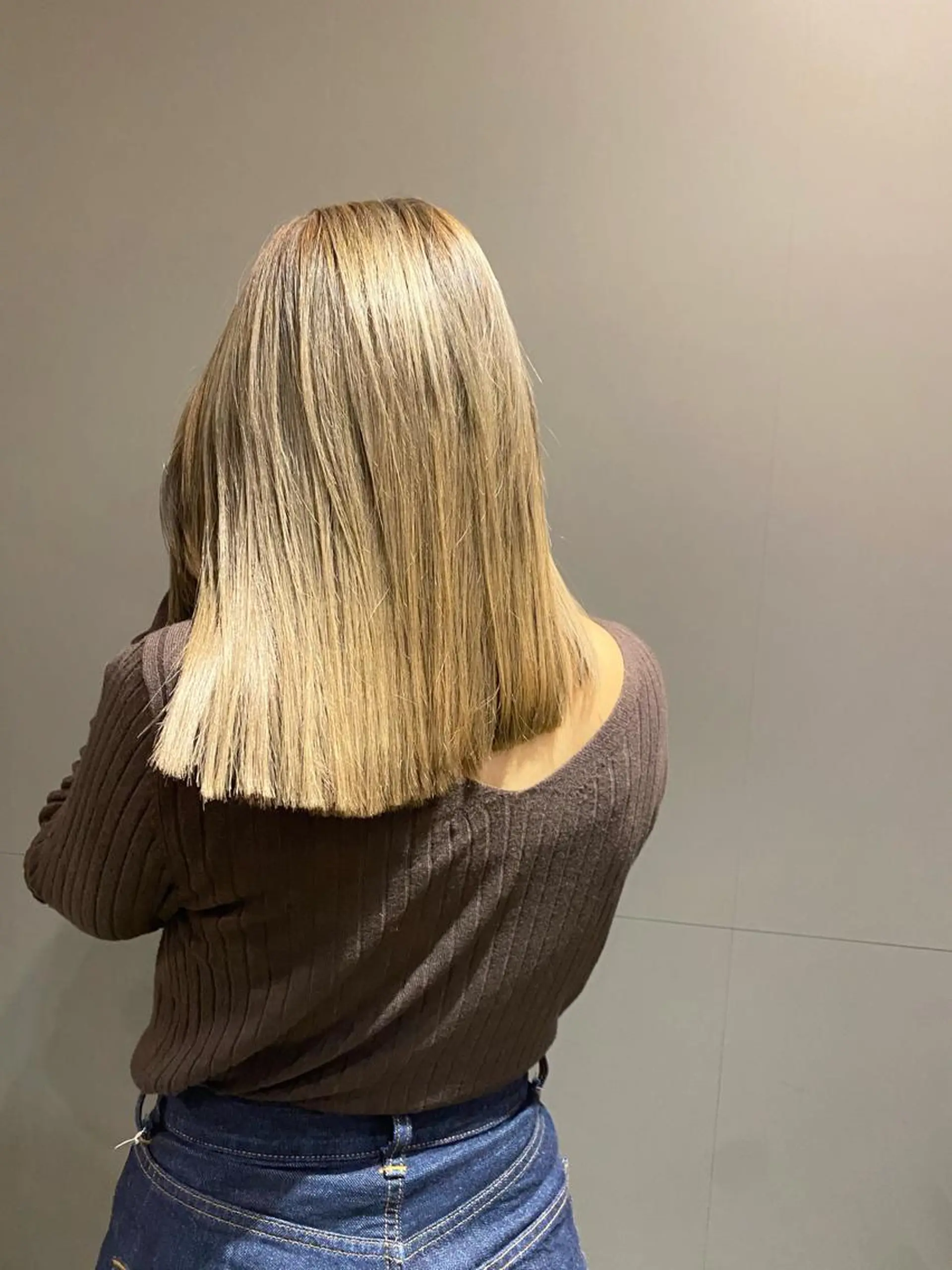 ミディアム カラー dipty MOILA所属・辻 貴音のヘアスタイル