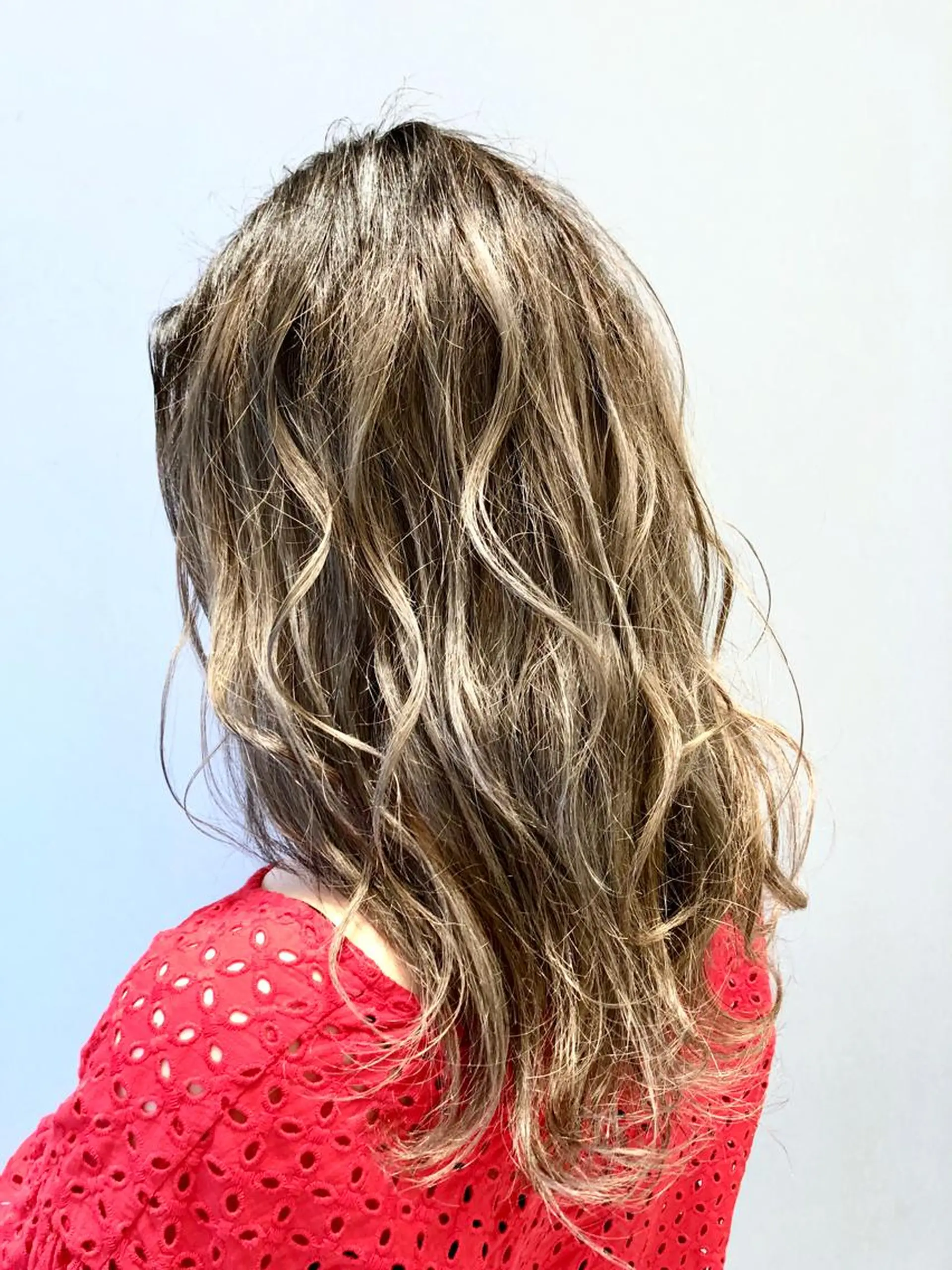 ロング カラー グラデーションカラー グレージュ 外国人風カラー ヘアカラー トリートメント 🌈ぷる艶カラー🌈 髪質改善👑柳沼尚貴のヘアスタイル