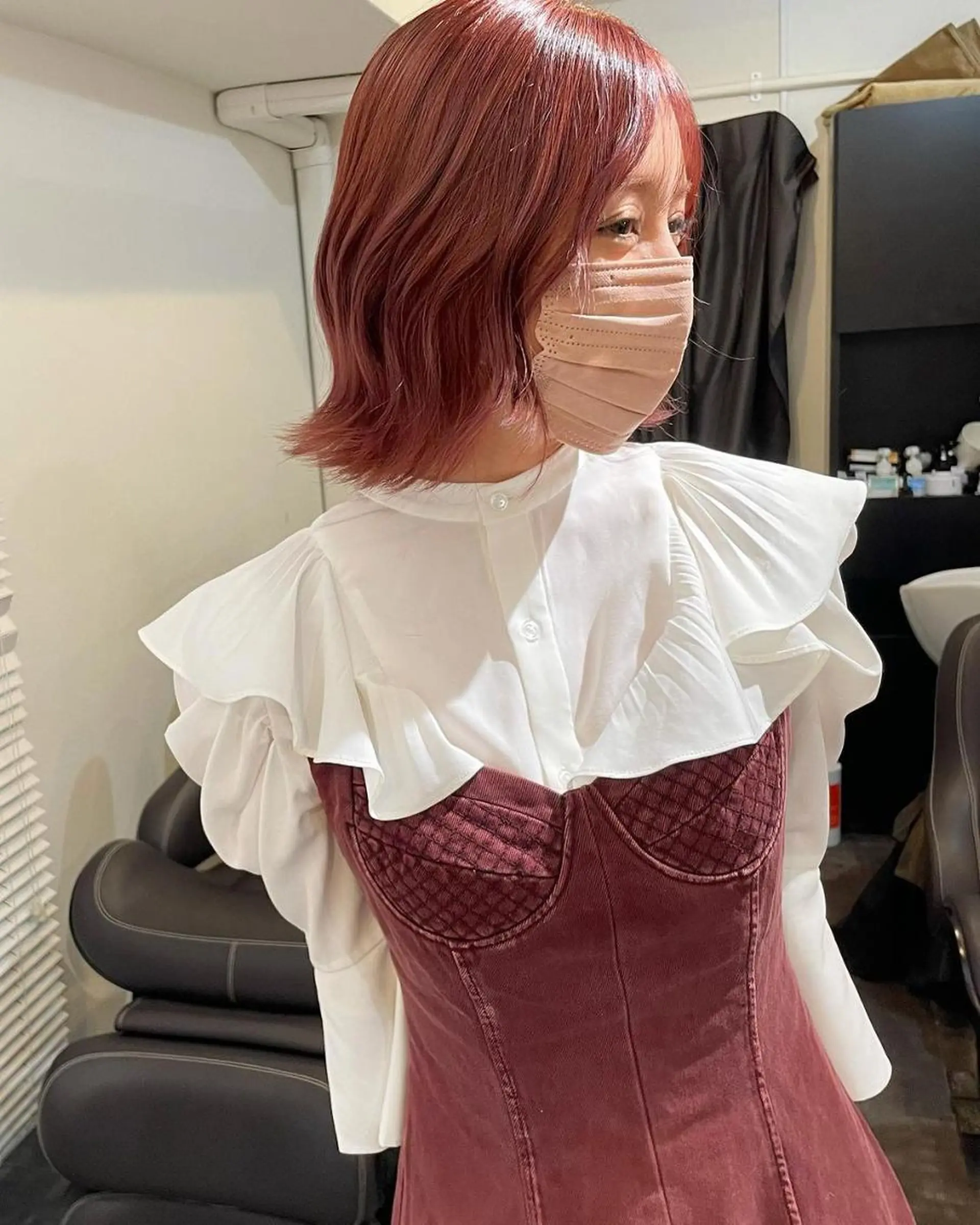 ショート カラー ベージュカラー 黒髪 ブリーチ 透明感カラー グレージュ 髪質改善 Noe心斎橋店のヘアスタイル