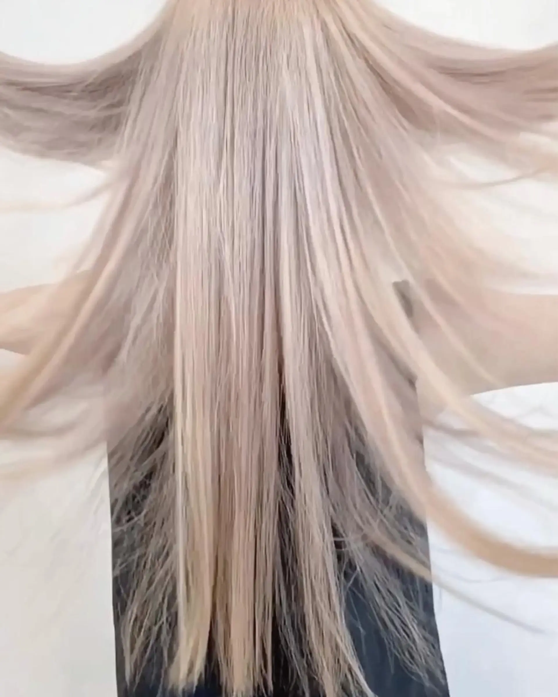 ミディアム カラー ハイトーン特化サロン 代表　中谷蓮のヘアスタイル