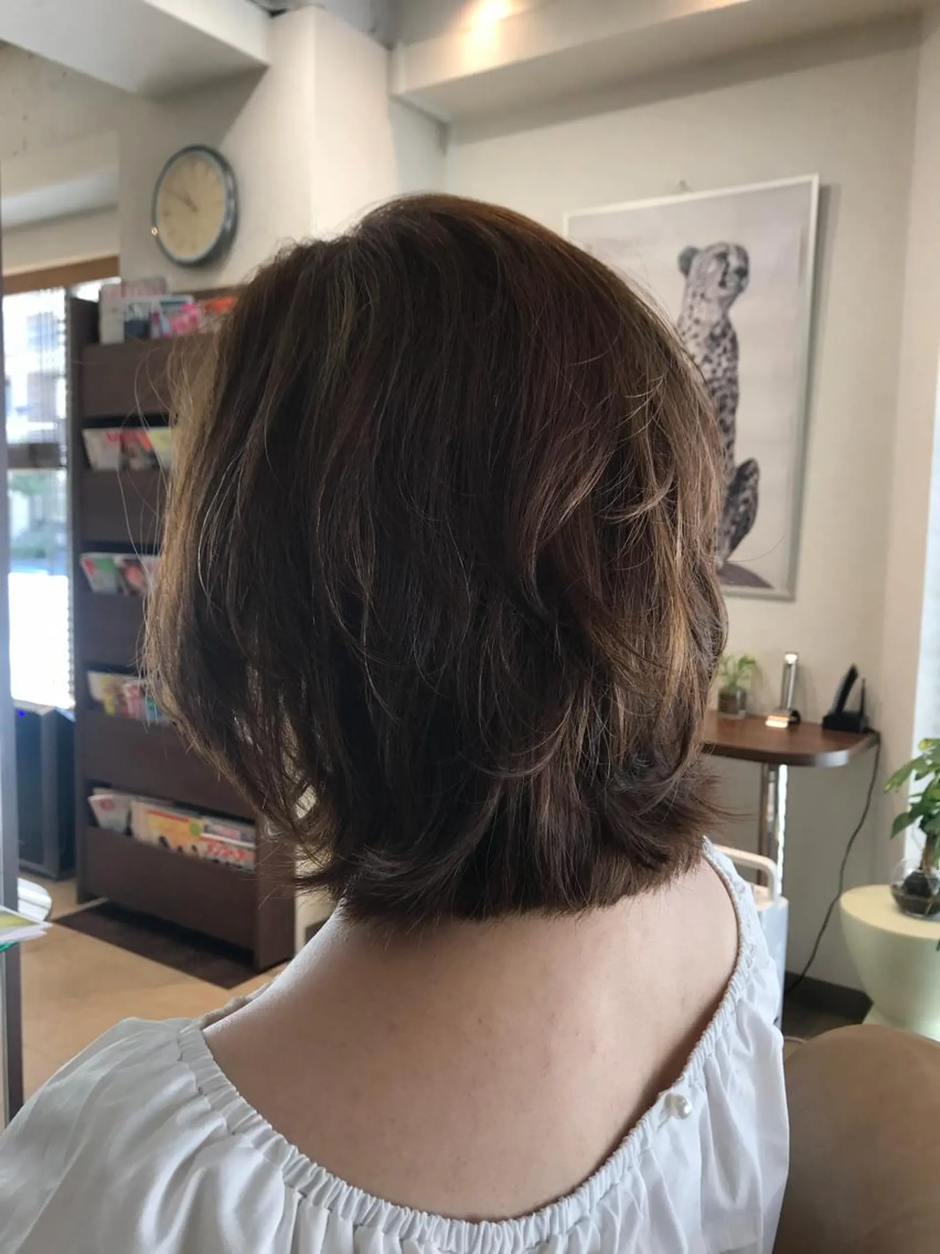 ショート ボブ ハイライト レイヤーカット newi saLyu 片岡ふきのヘアスタイル