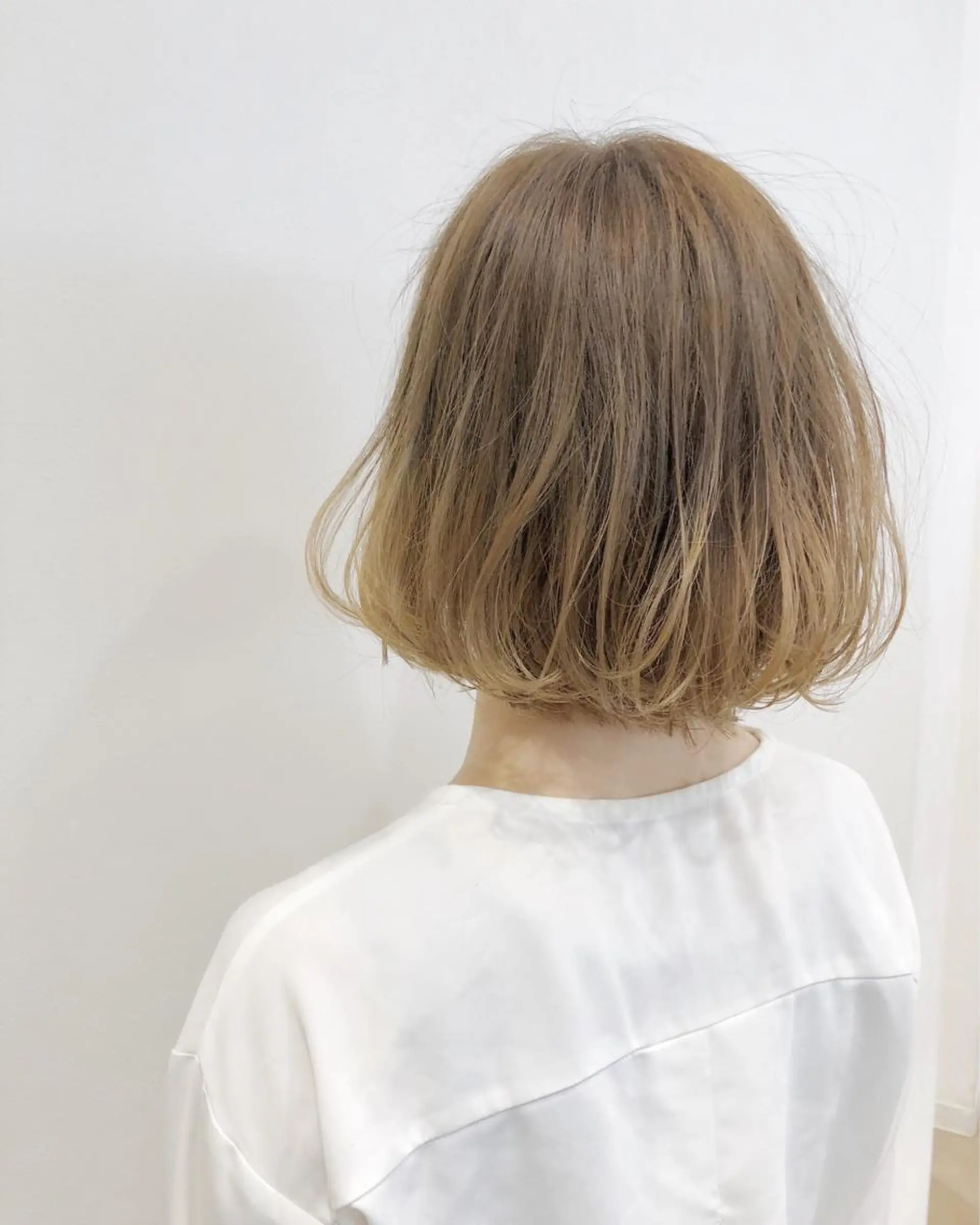 ショート カラー レイヤー×縮毛矯正 深見 拓のヘアスタイル