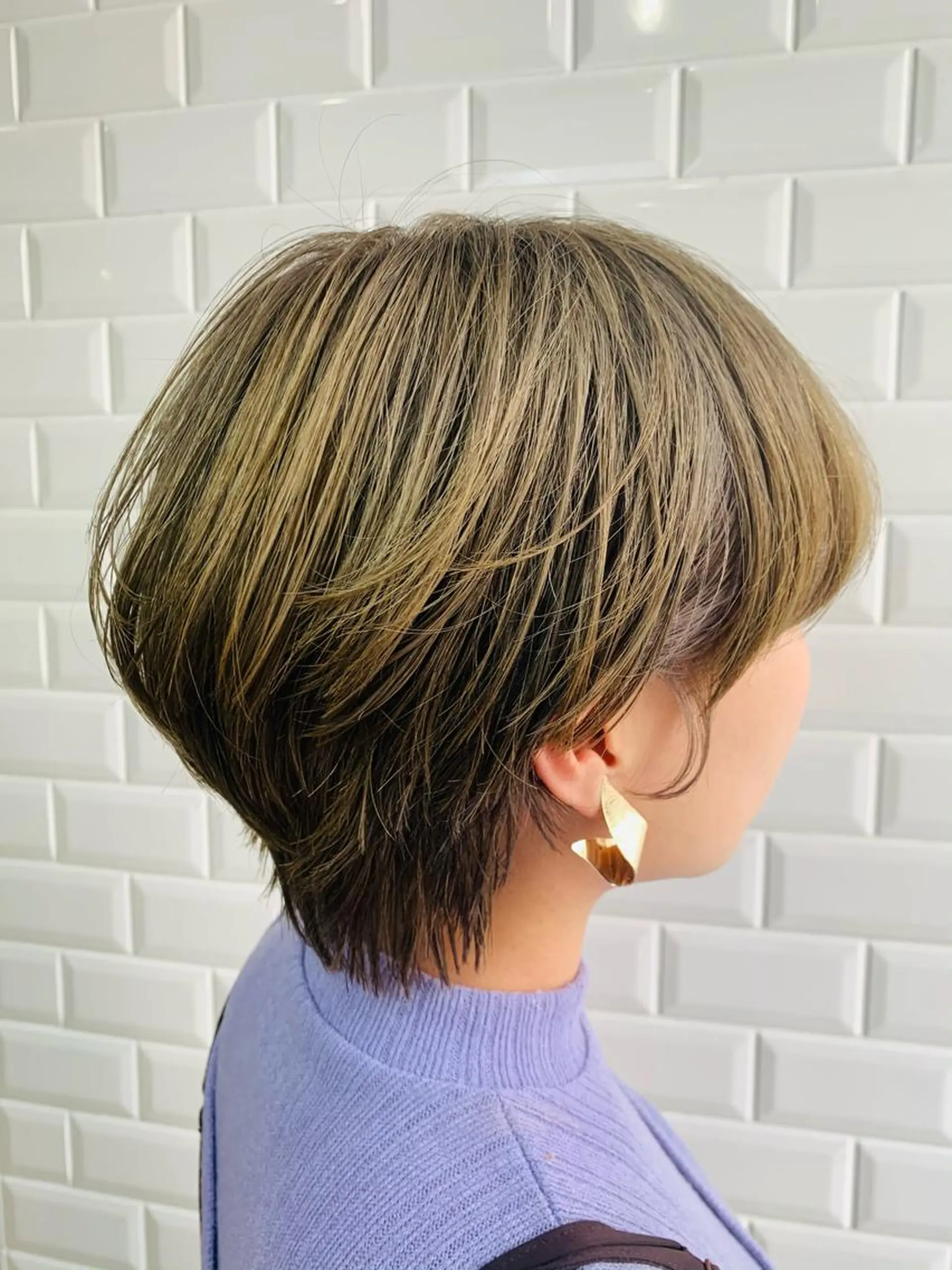 ショート カラー ダブルカラー APPiiS所属・APPiiS 柳田 葵のヘアスタイル