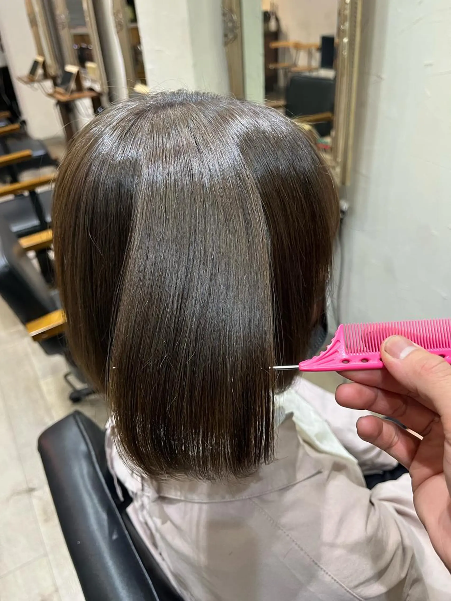 ショート カラー 🧸柔らかいベージュ カラー🧸氏家達哉のヘアスタイル