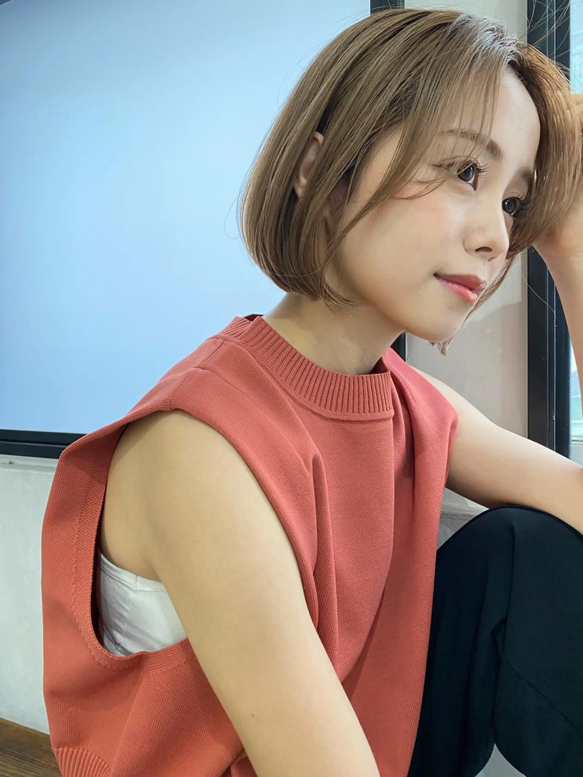 ショート ボブ 顔まわりカラー特化 赤津百合絵のヘアスタイル