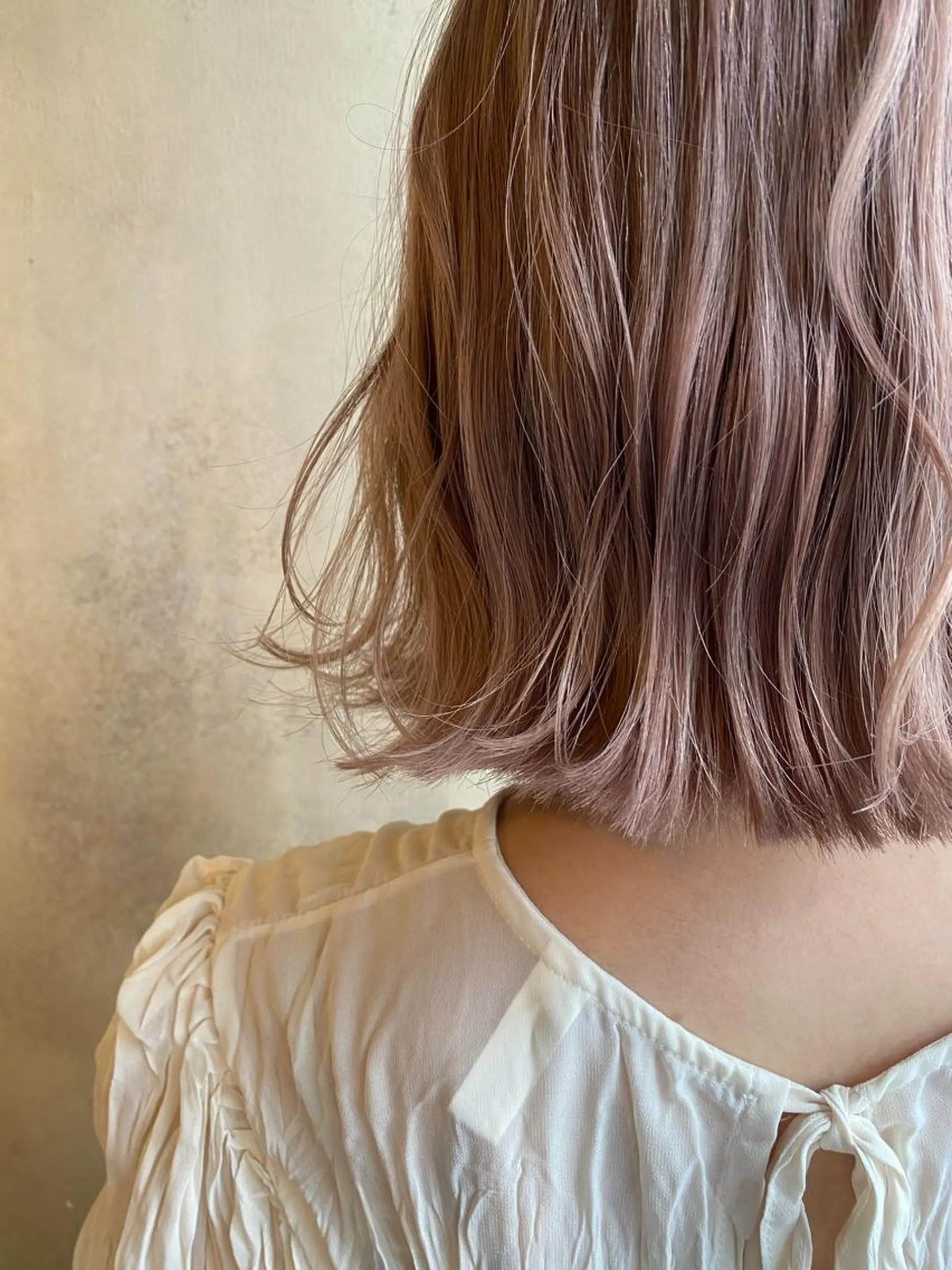 ミディアム カラー ブリーチ ヘアカラー トリートメント ツキノキ ミナのヘアスタイル