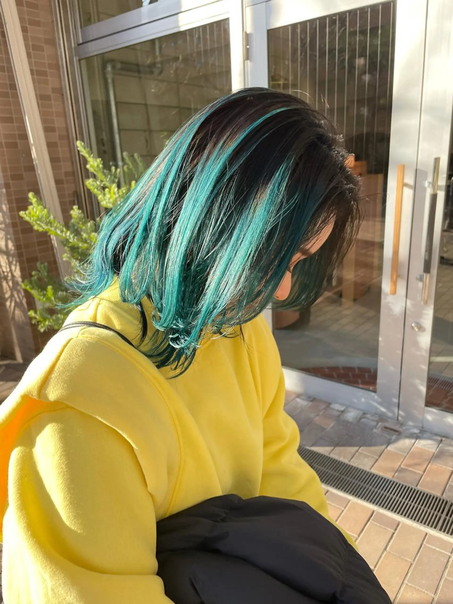 カラー wewe: momoeのヘアスタイル