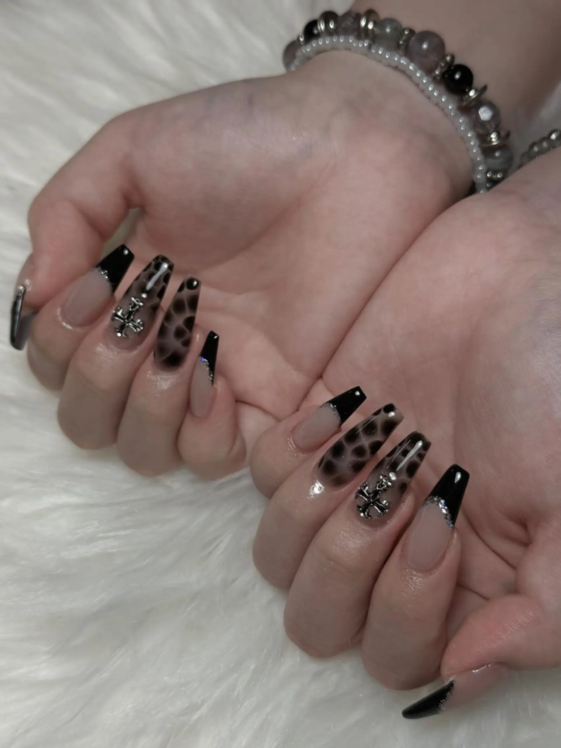 ネイル 長さ出し フレンチネイル グラデーション 卒業式 マグネットネイル ハンドネイル MIHANA YUKIのネイルデザイン