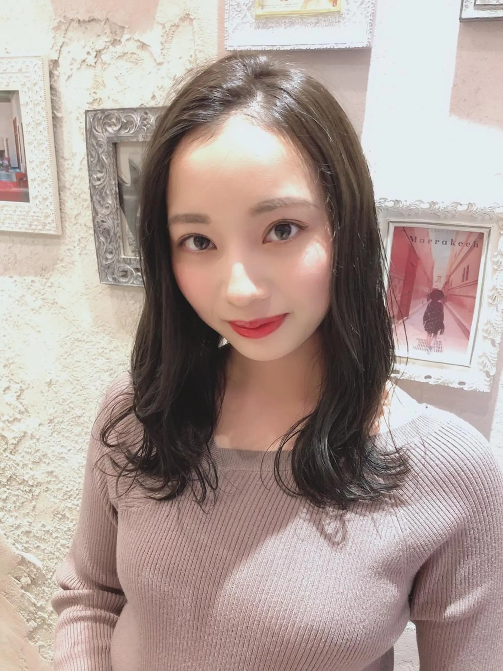 ミディアム アッシュ カット ヘアカラー トリートメント 代表山口ひな 髪質改善のプロのヘアスタイル