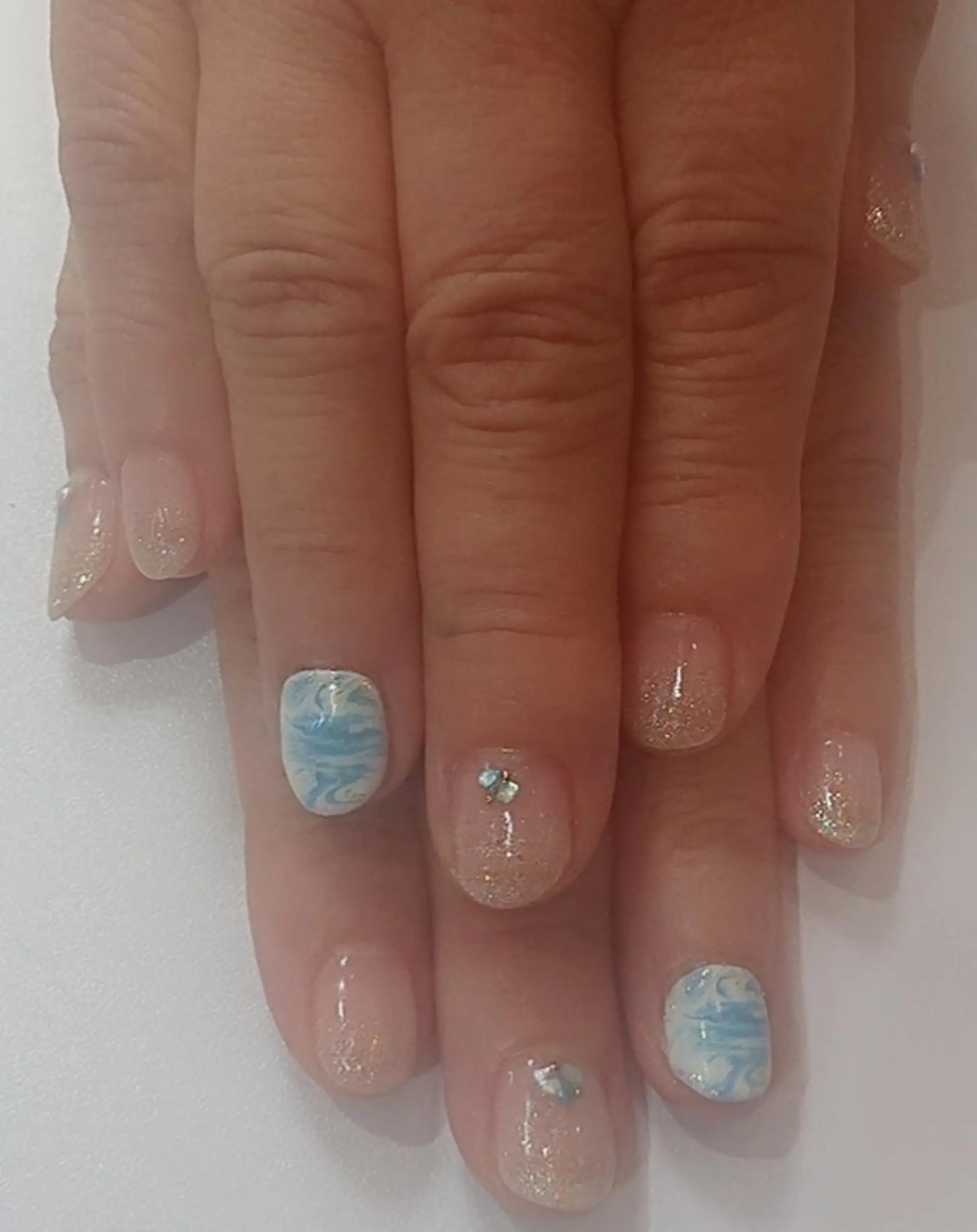 ネイル 🍒当日もOK🍒 𝑳𝑼𝑵𝑨花井のネイルデザイン