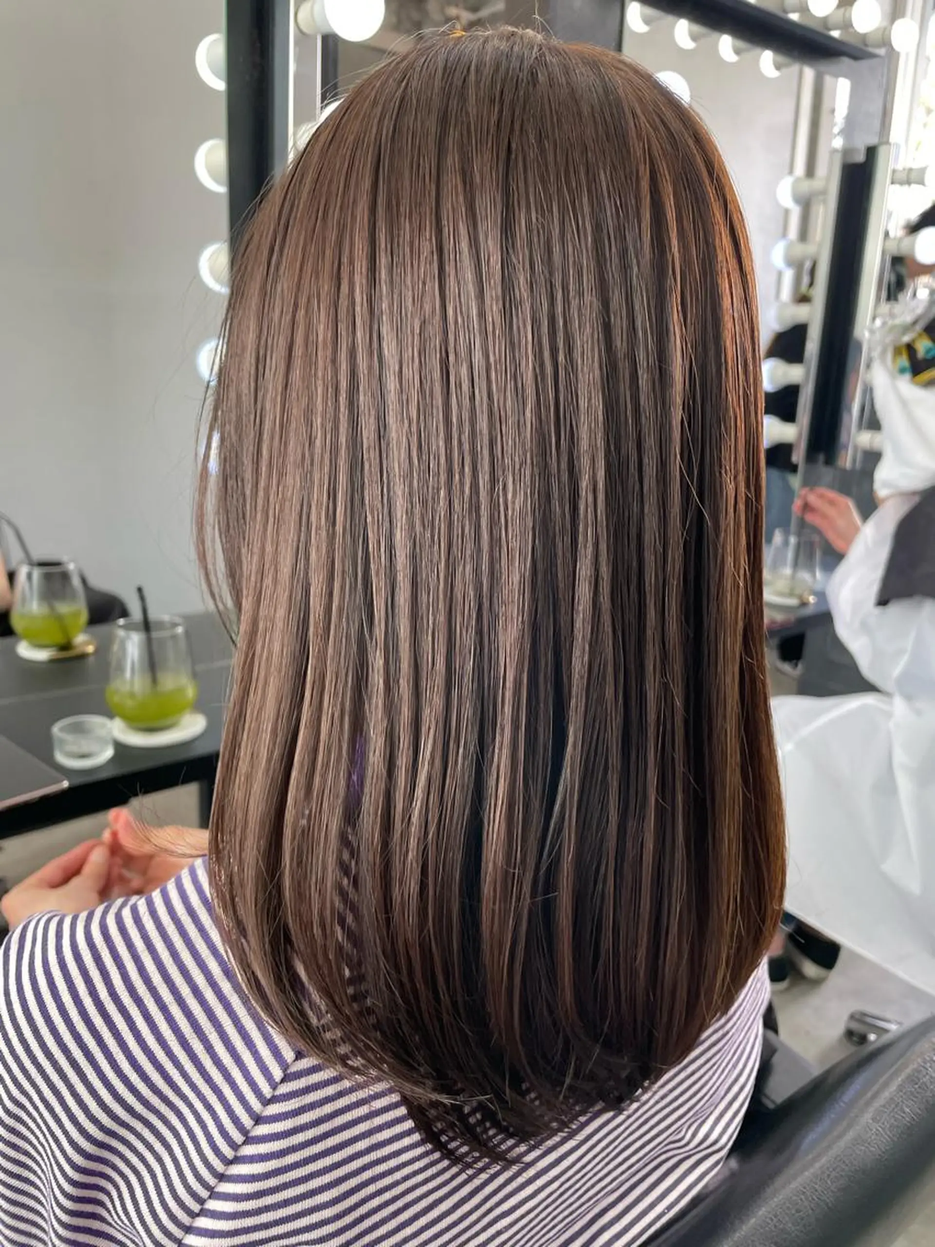 セミロング カラー アッシュ パープルカラー パープルアッシュ ヘアカラー 縮毛矯正 トリートメント ブリーチなし透明感 タケザワミキのヘアスタイル