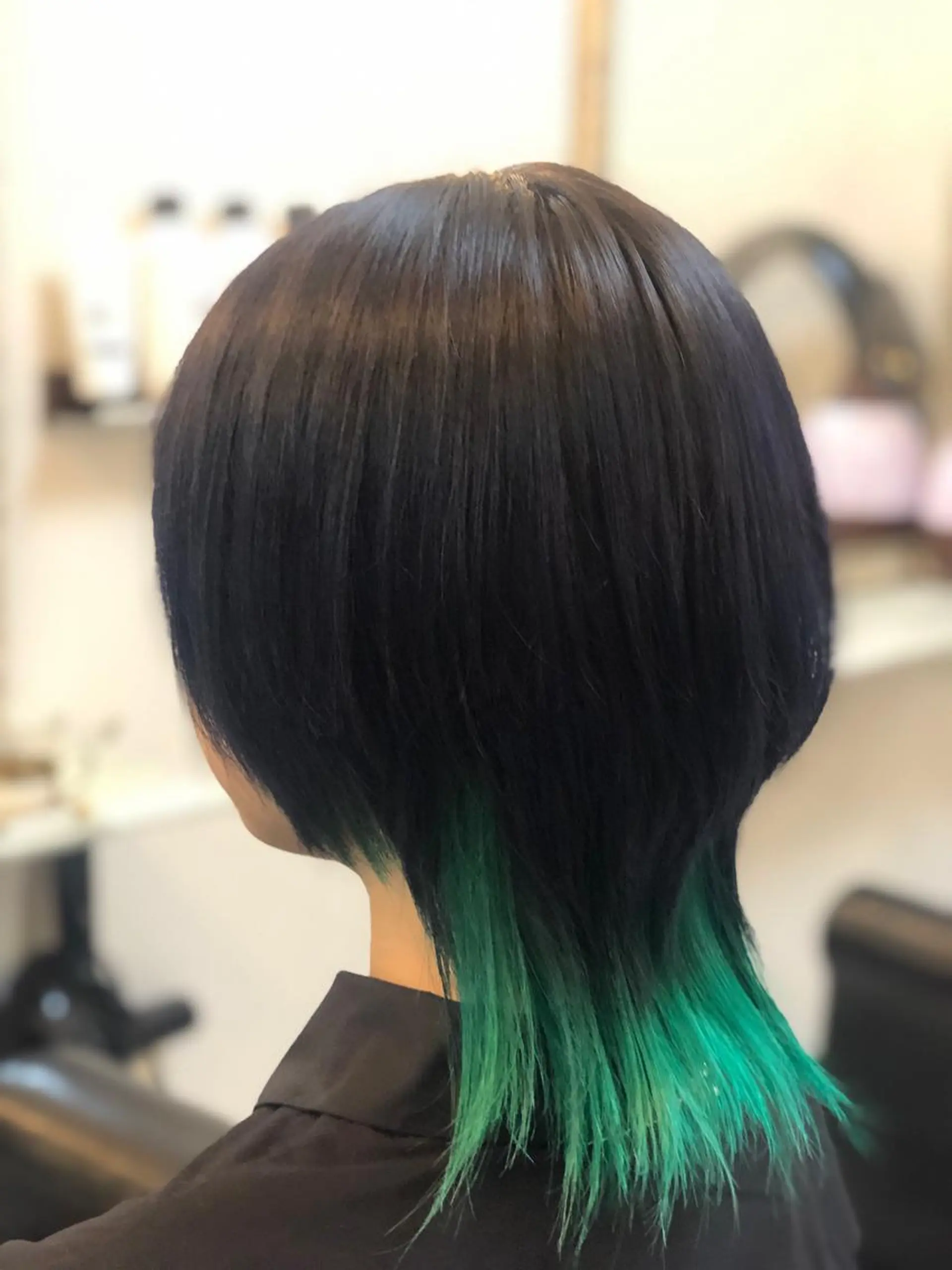 ショート カラー インナーカラー ウルフカット KEN 🌟のヘアスタイル