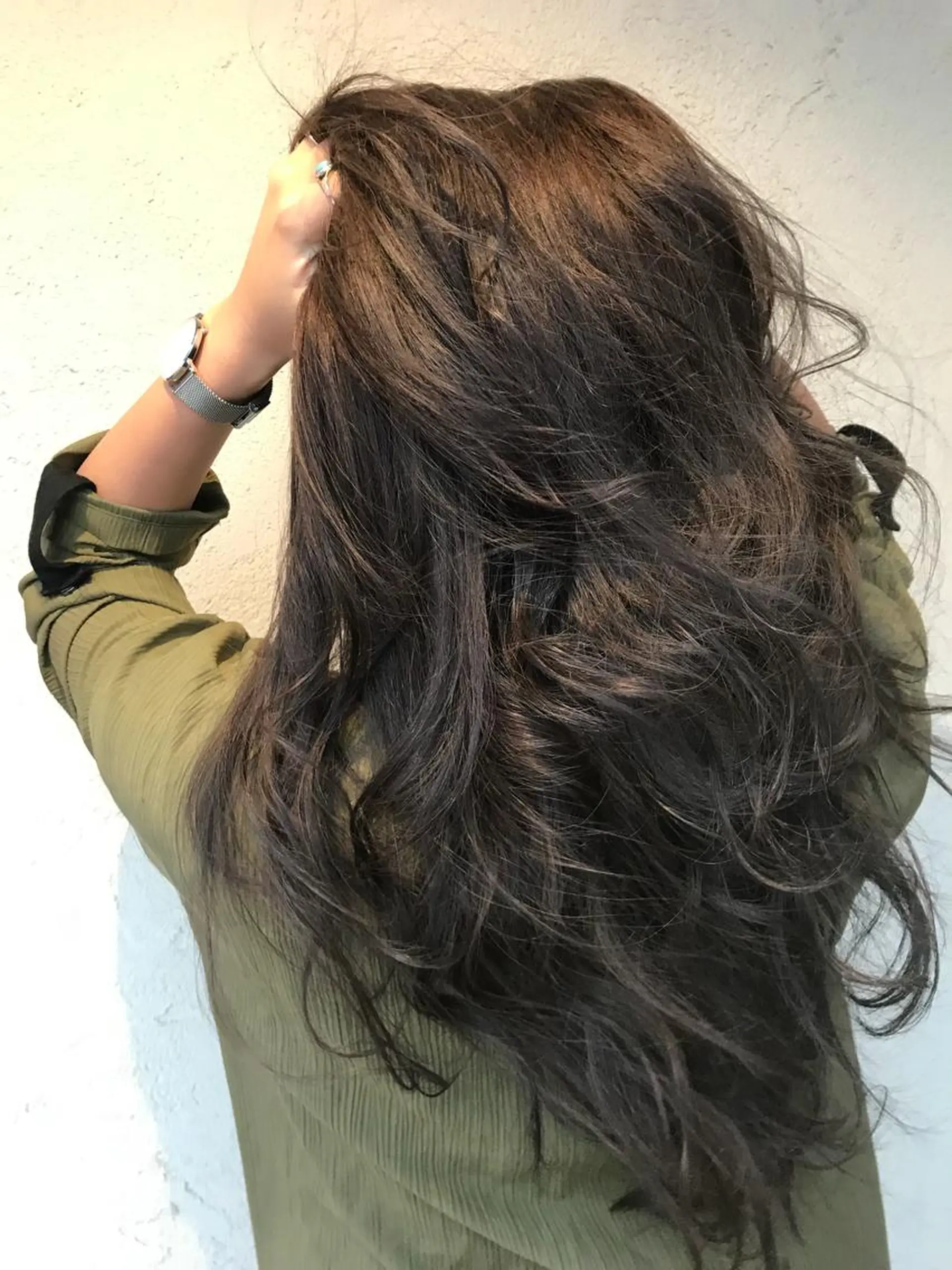 ロング カラー グレージュ カット ヘアカラー トリートメント ヘアセット 艶髪育成サロン 京橋　shinのヘアスタイル