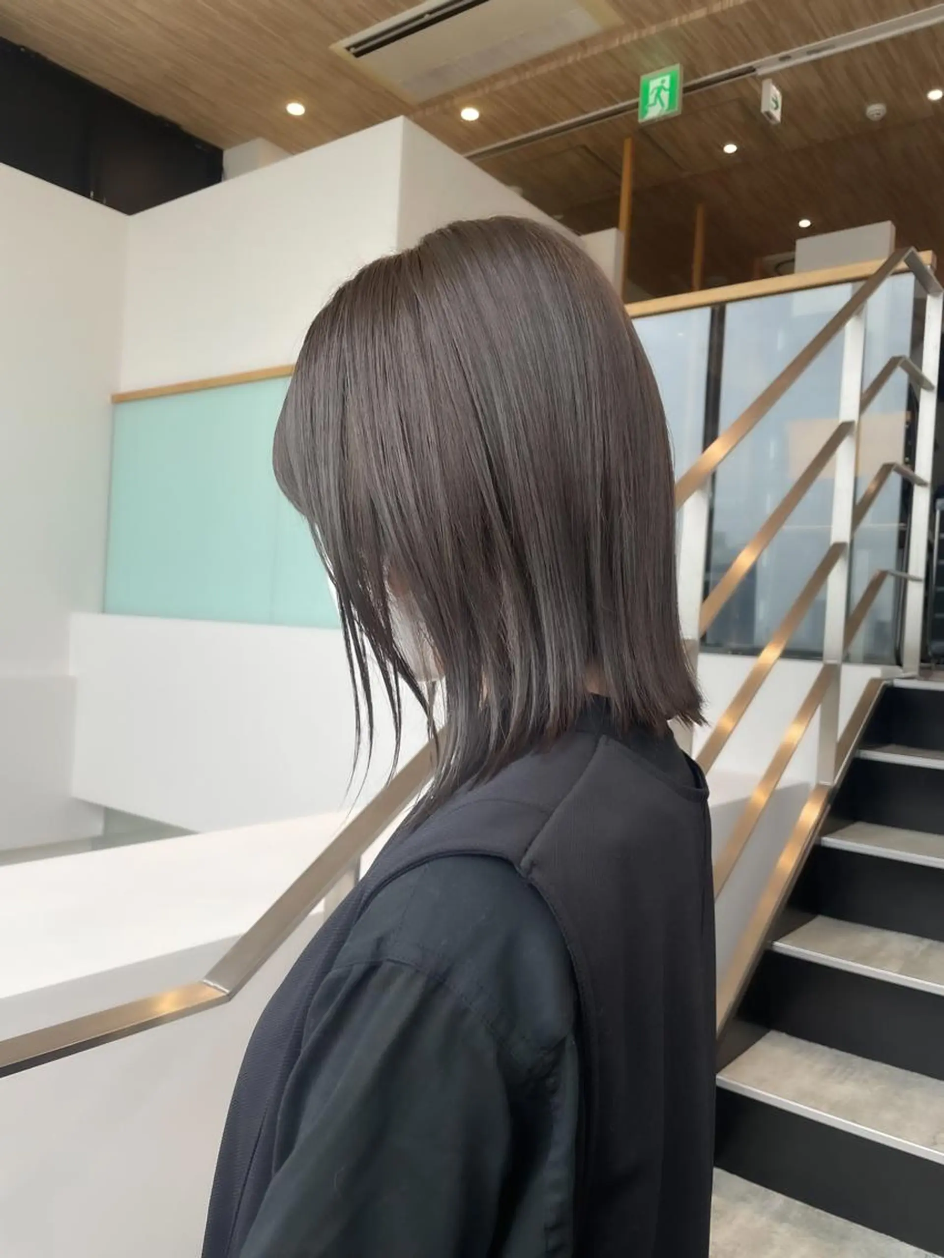 ショート カラー ヘアアレンジ ミニボブ/ブリーチ 🌈MISATOのヘアスタイル