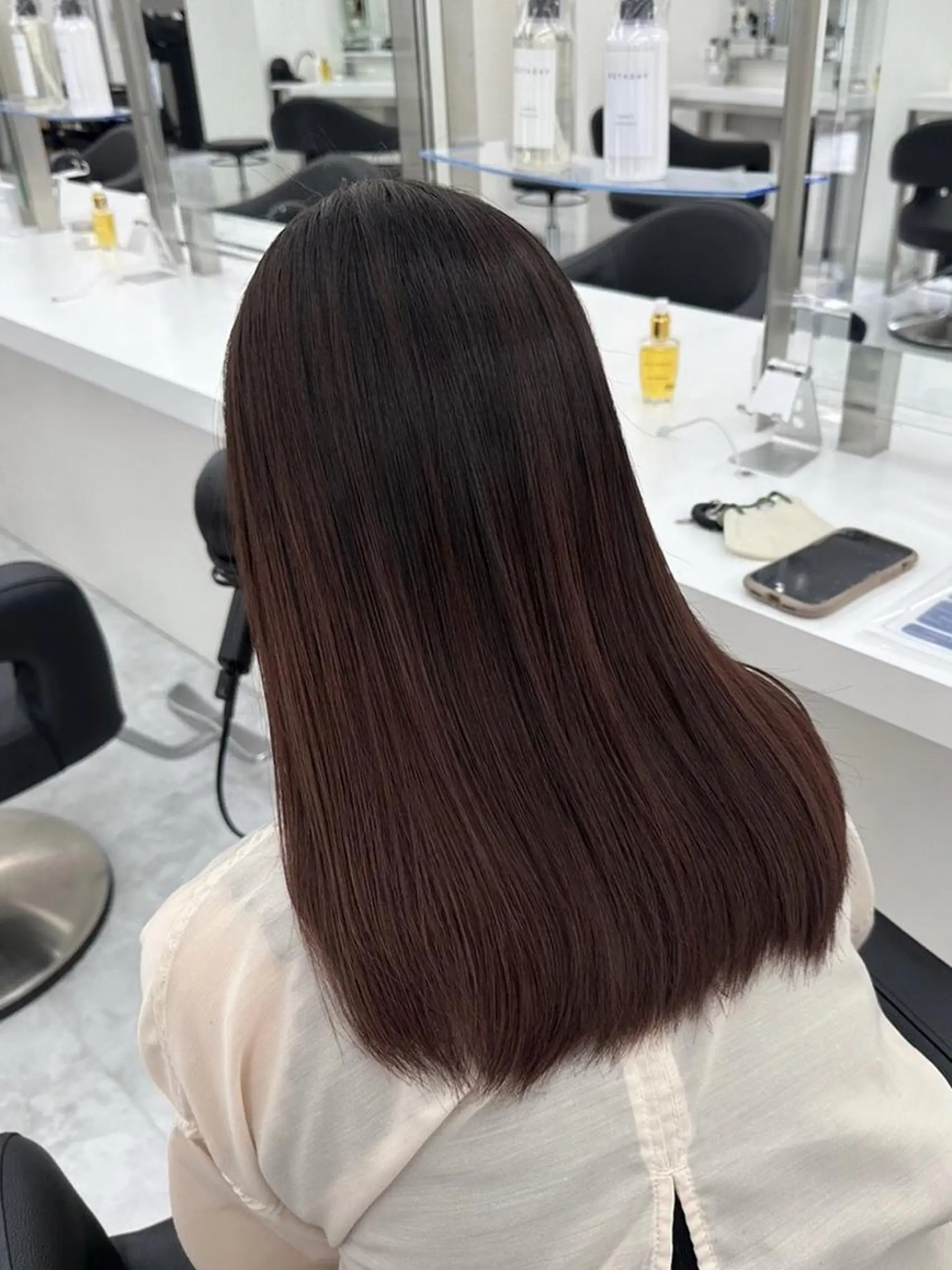 カラー 冬の透明感暗髪❄️ トレンドヘア❄️のヘアスタイル