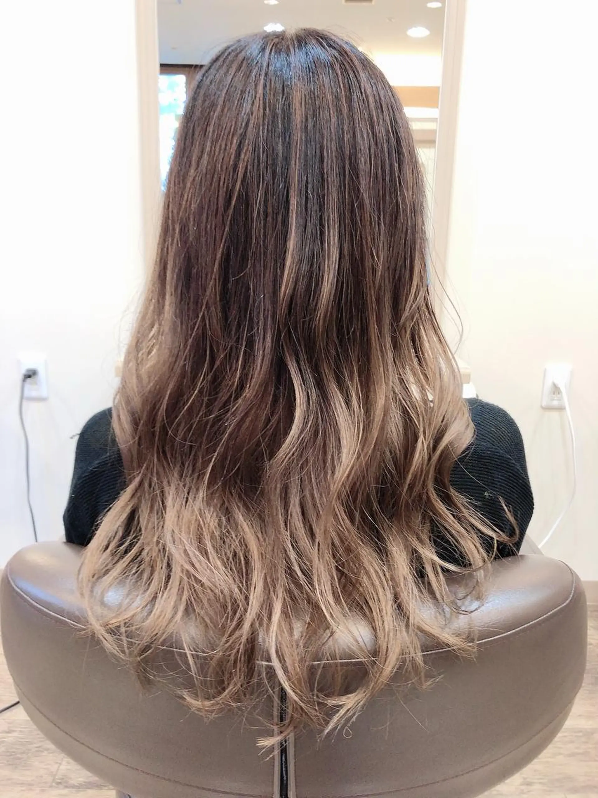 セミロング カラー グラデーションカラー ハイライトカラー ハイライト 尚平 40代からの 髪質改善専門のその他イメージ