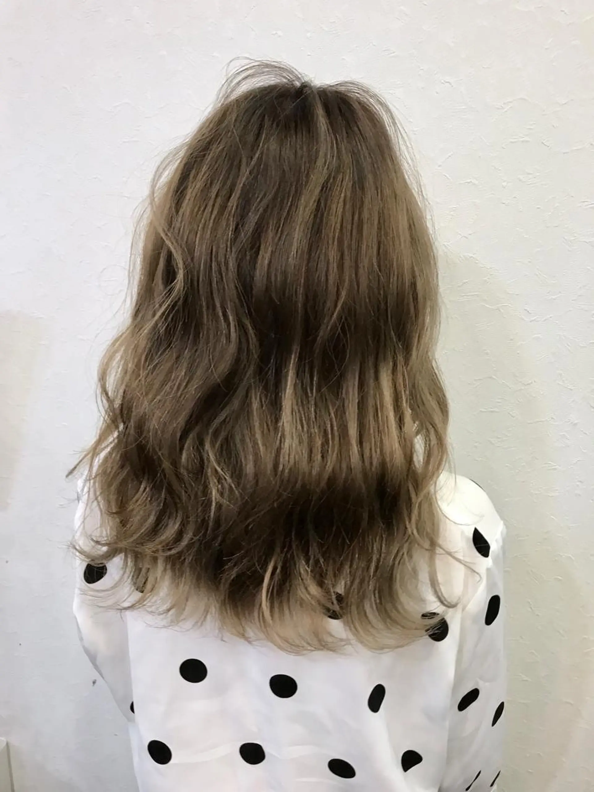 セミロング カラー ベージュカラー ハイライトカラー ハイライト ていねい技術No.1 🌈諏訪 健太のヘアスタイル