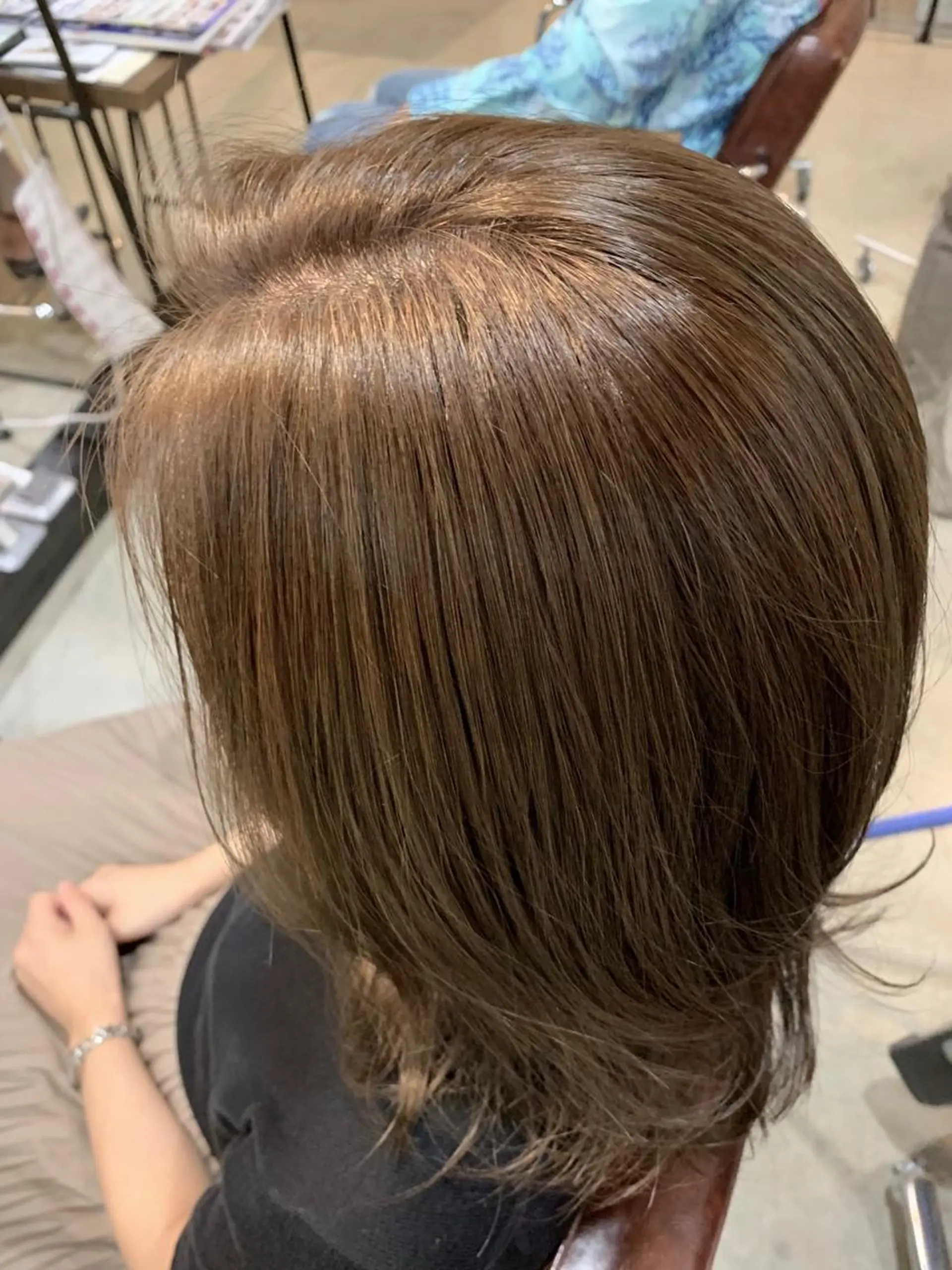 セミロング カラー ヘアアレンジ キッズ ネイル マツエク・マツパ 中津No.1髪質改善 店長✨透ける暗髪のヘアスタイル