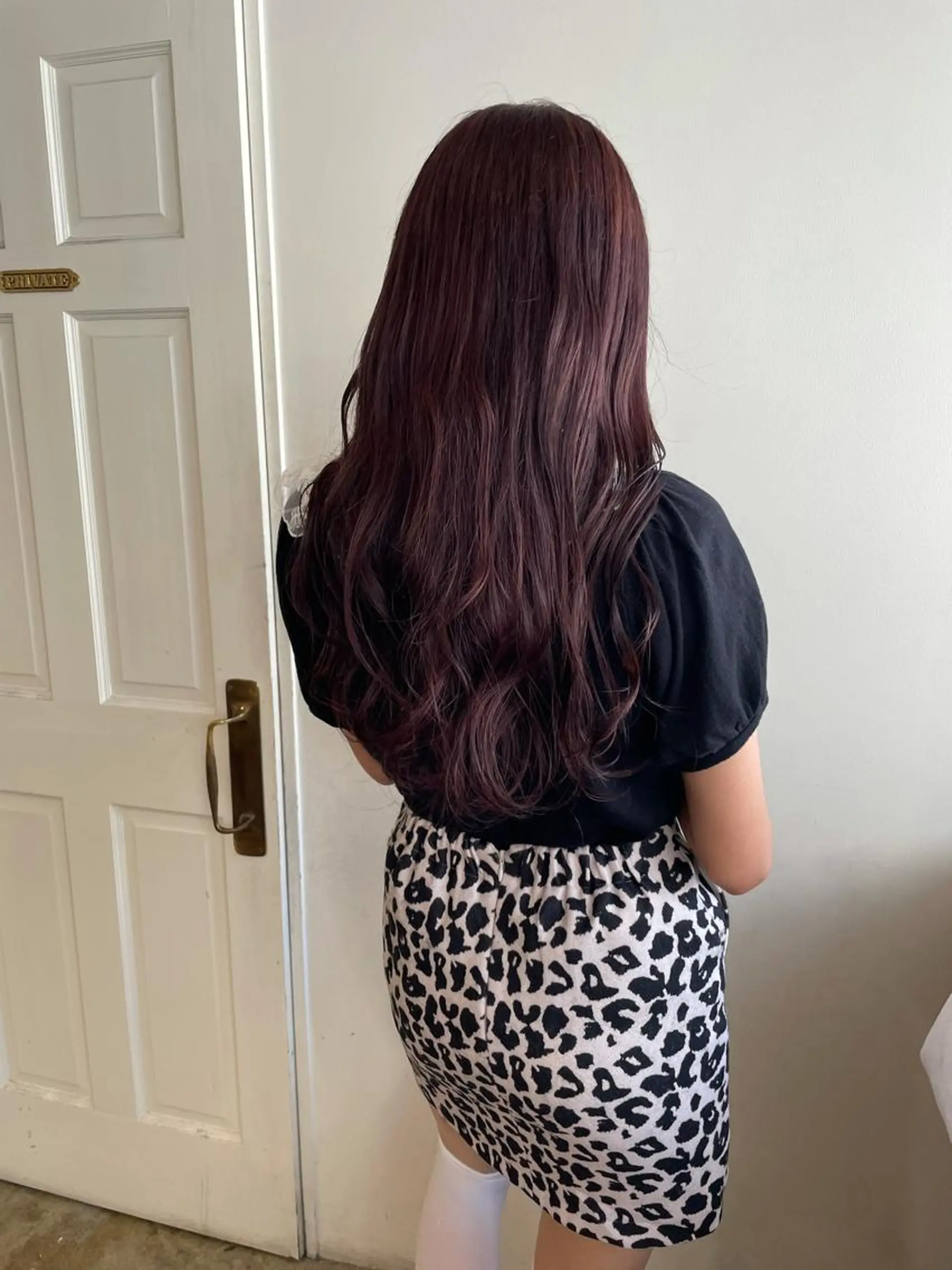 ロング カラー ブリーチ ラベンダーカラー ブリーチなしカラー ピンクカラー ピンクラベンダー カット ヘアカラー トリートメント MIOベージュカラー 柔らかいカラーのヘアスタイル