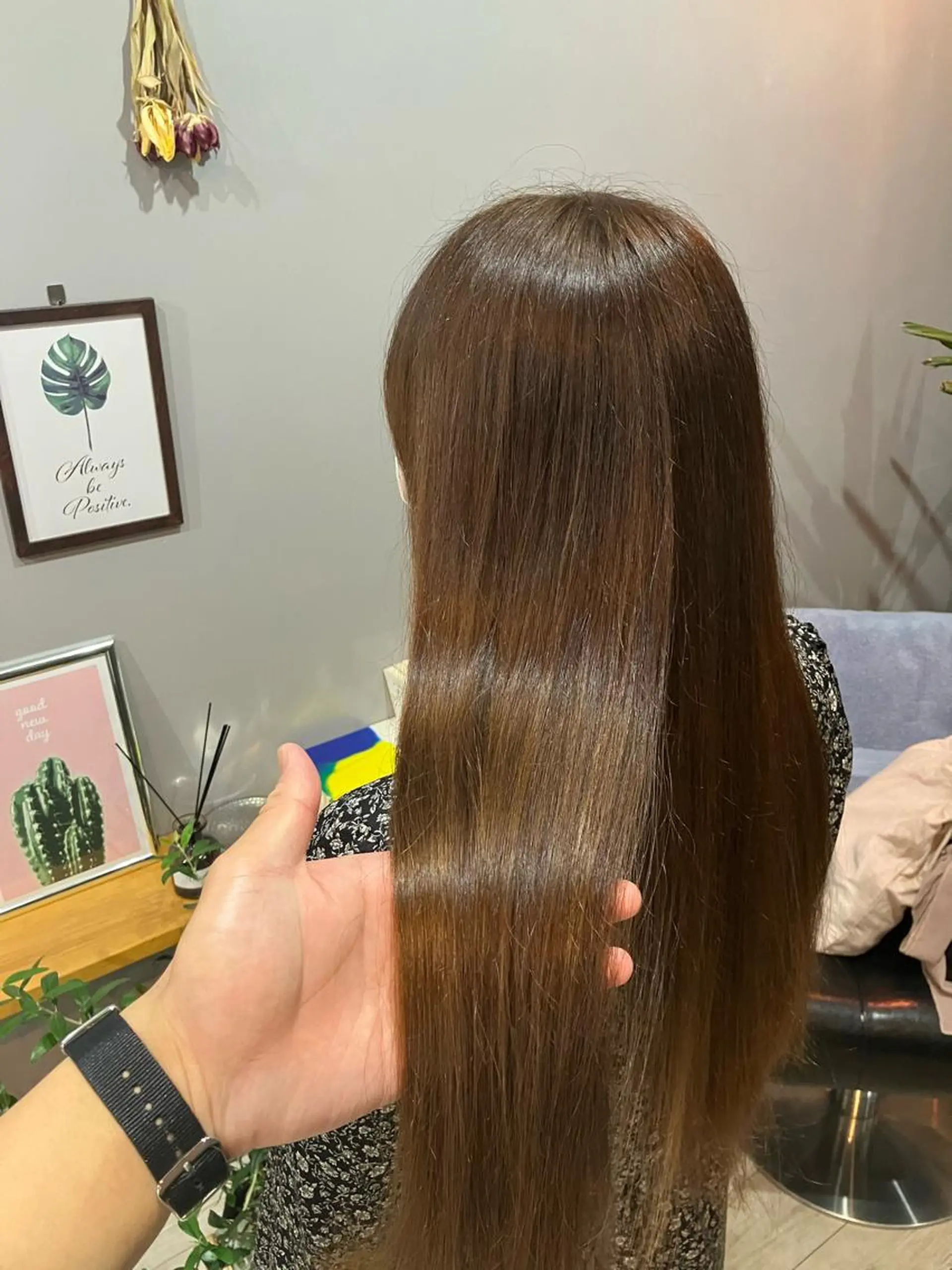 ロング 渡辺俊介 暗髪カラー /美髪矯正/髪質改善のヘアスタイル